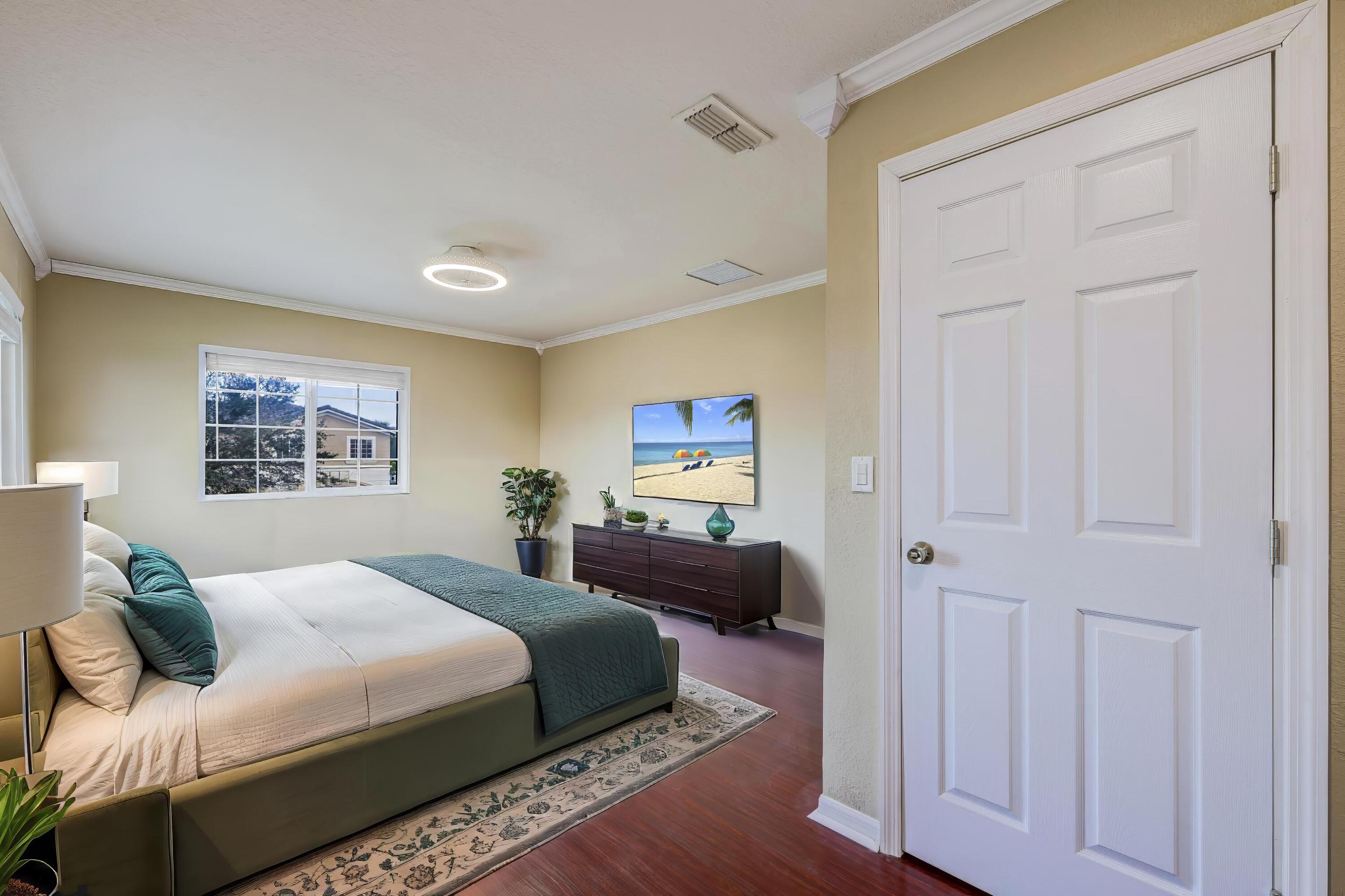 FOURTH  REPLAT OF PORTOFINO ISLES - Residential