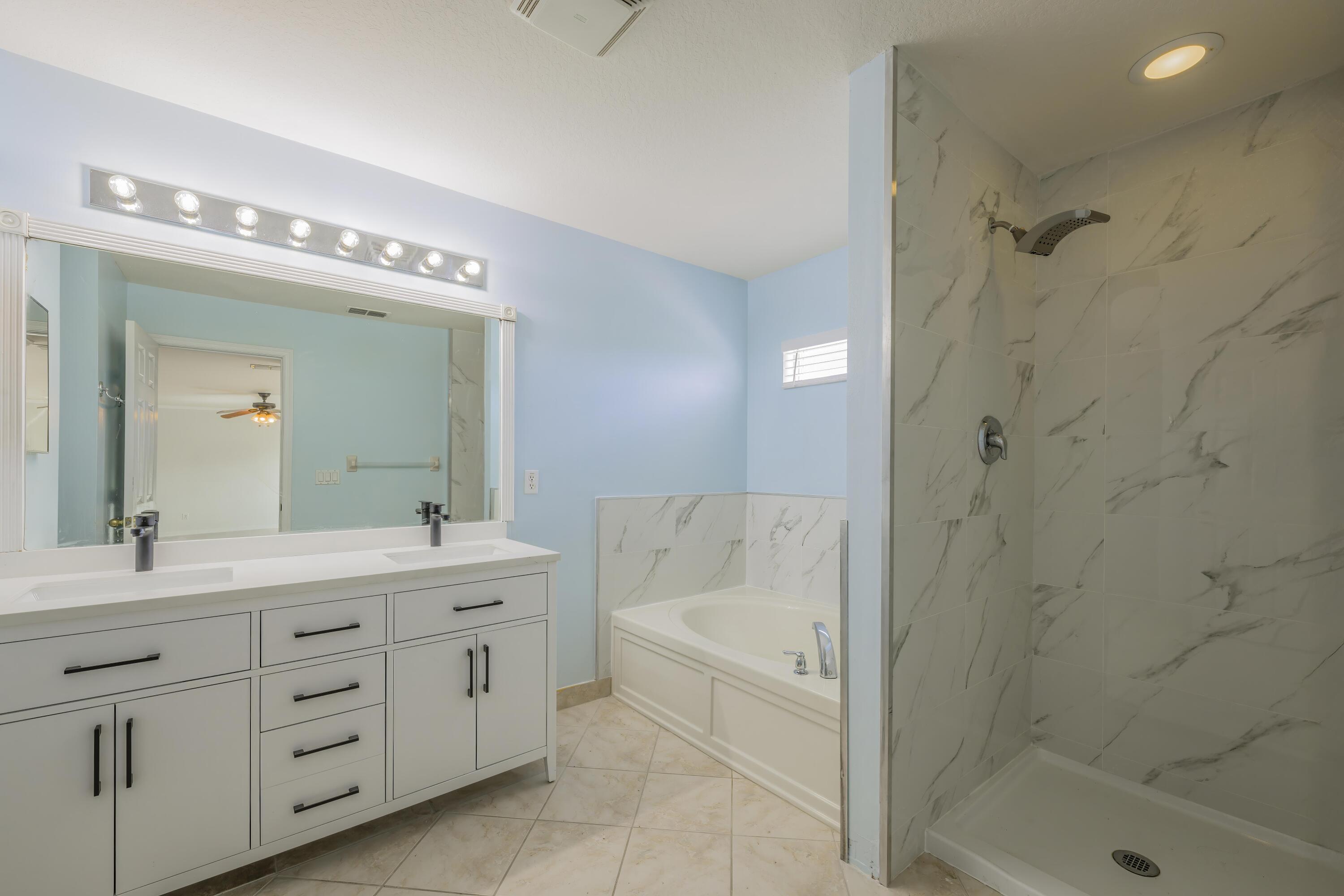 FOURTH  REPLAT OF PORTOFINO ISLES - Residential