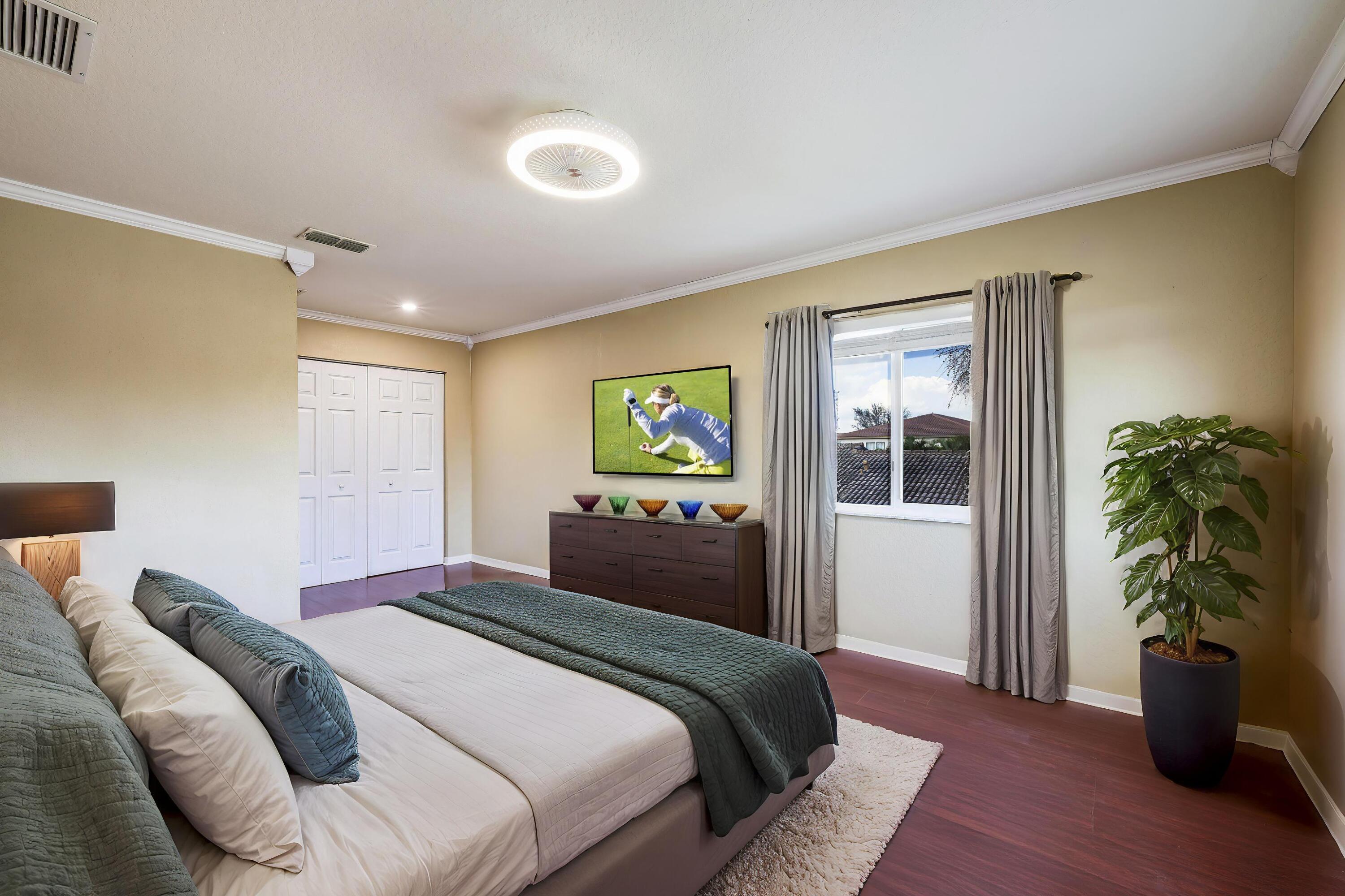 FOURTH  REPLAT OF PORTOFINO ISLES - Residential