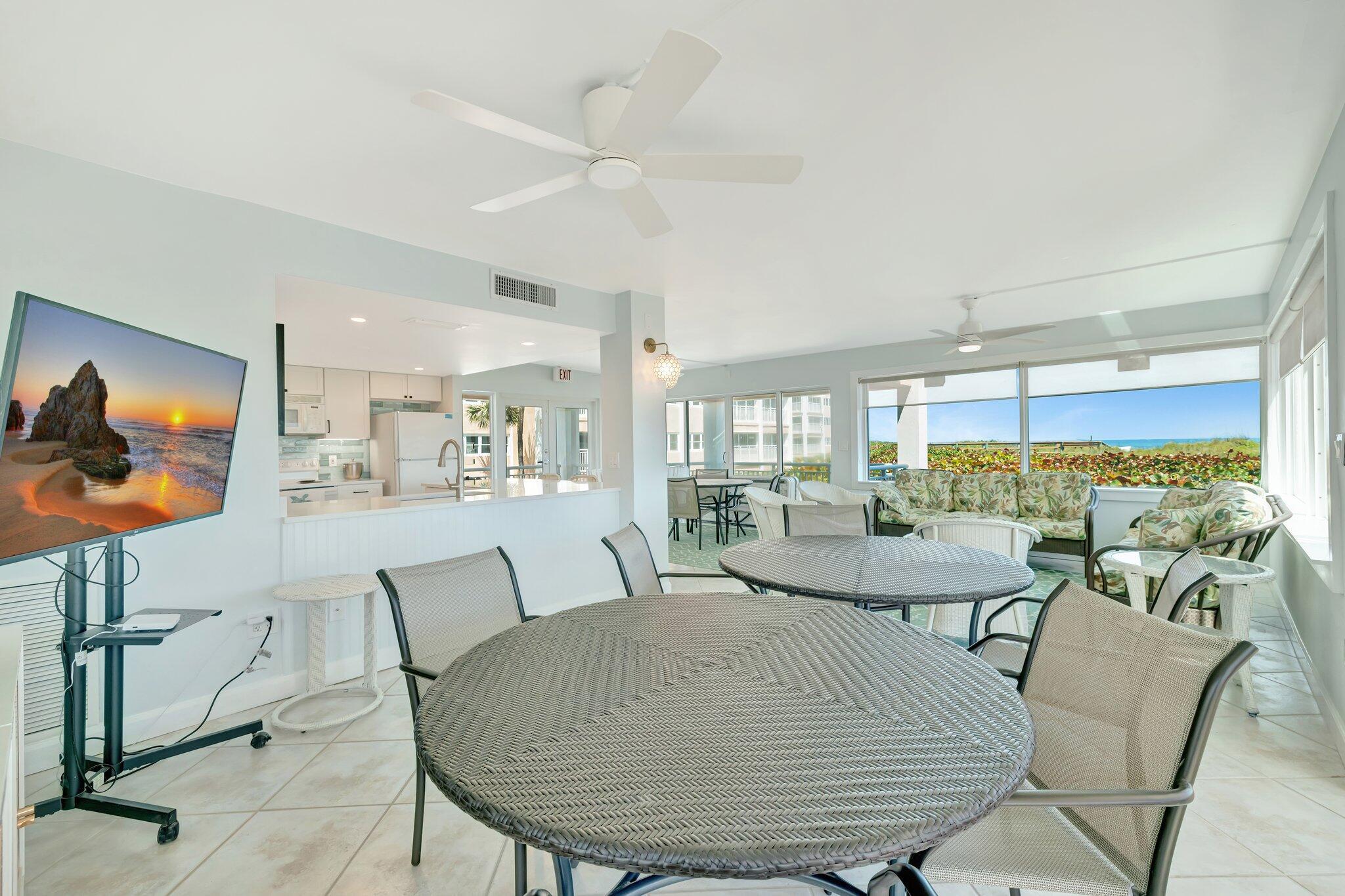 HUTCHINSON HOUSE CONDO - Residential