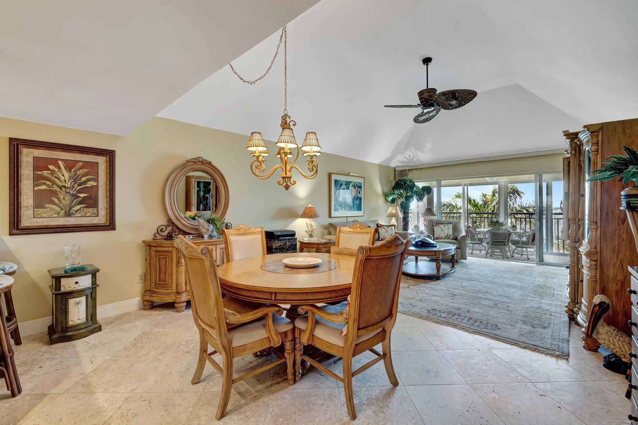 HUTCHINSON HOUSE CONDO - Residential