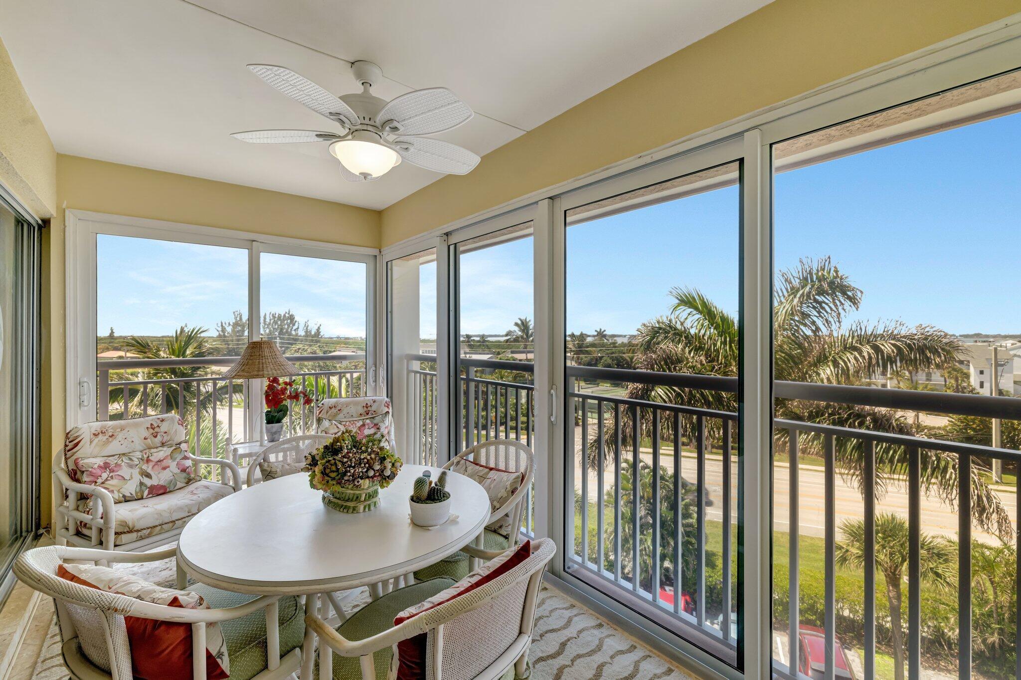 HUTCHINSON HOUSE CONDO - Residential