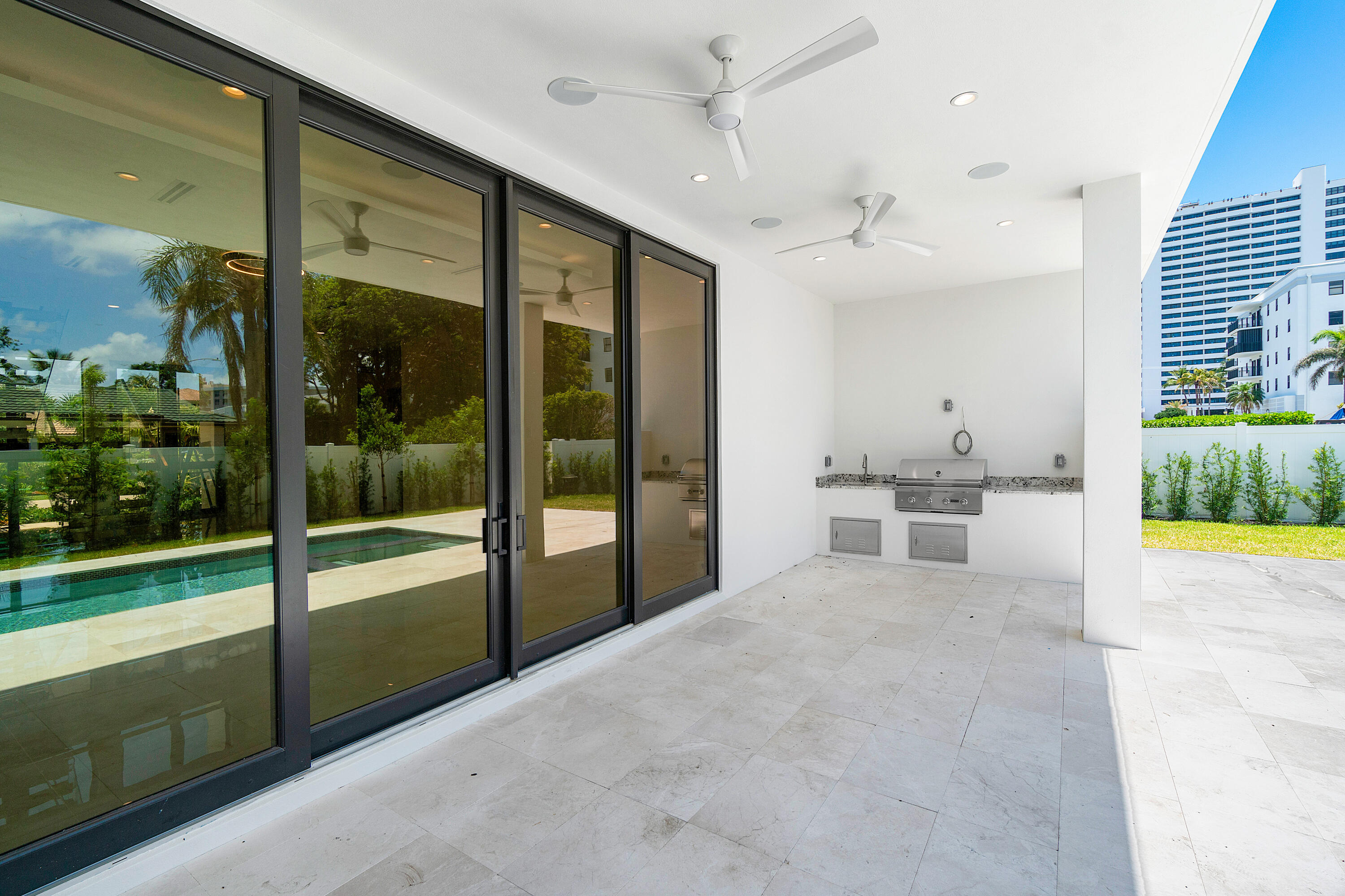 BELLE TERRE - Residential