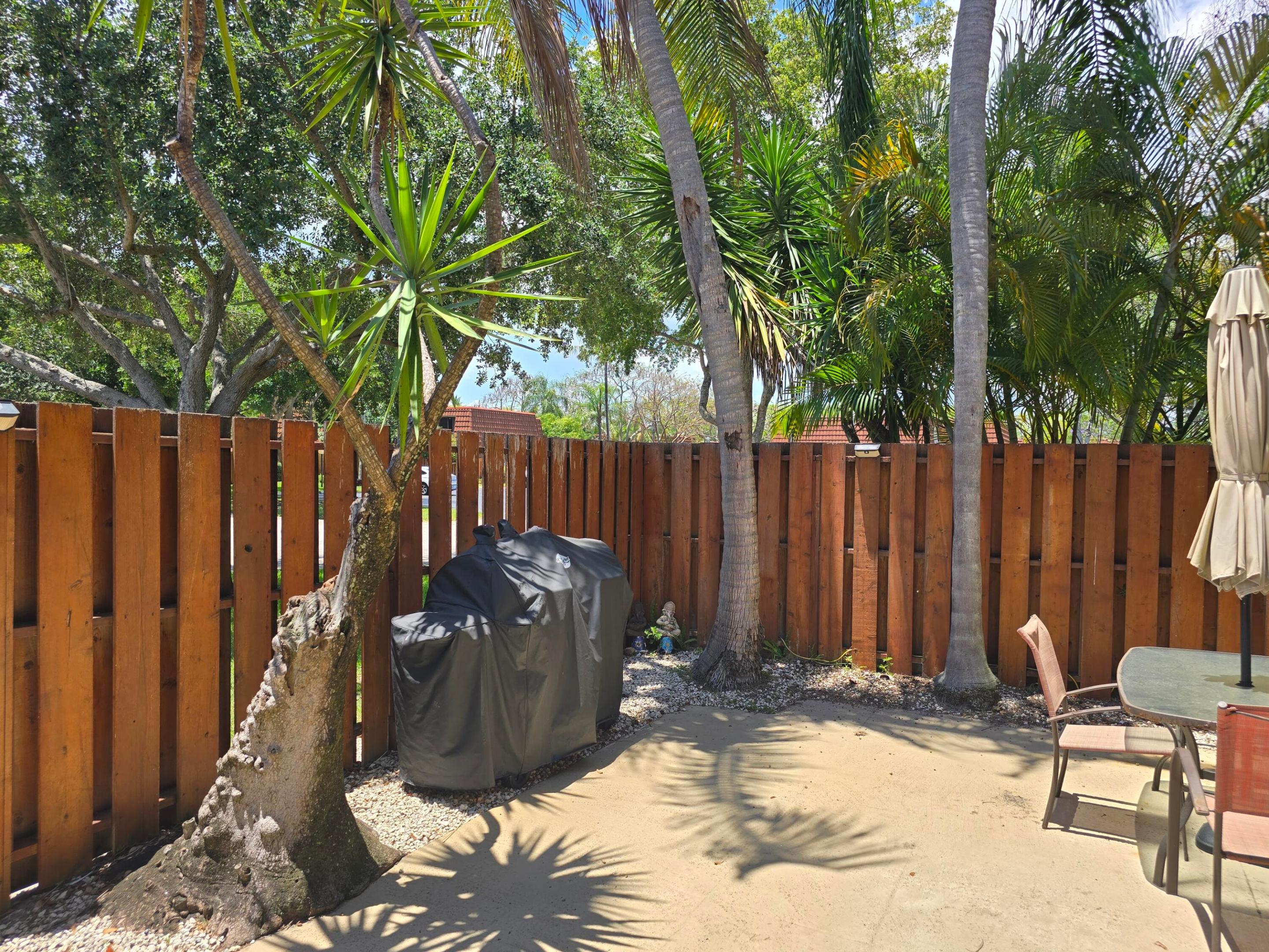 SPANISH WELLS CONDO I - Residential Lease