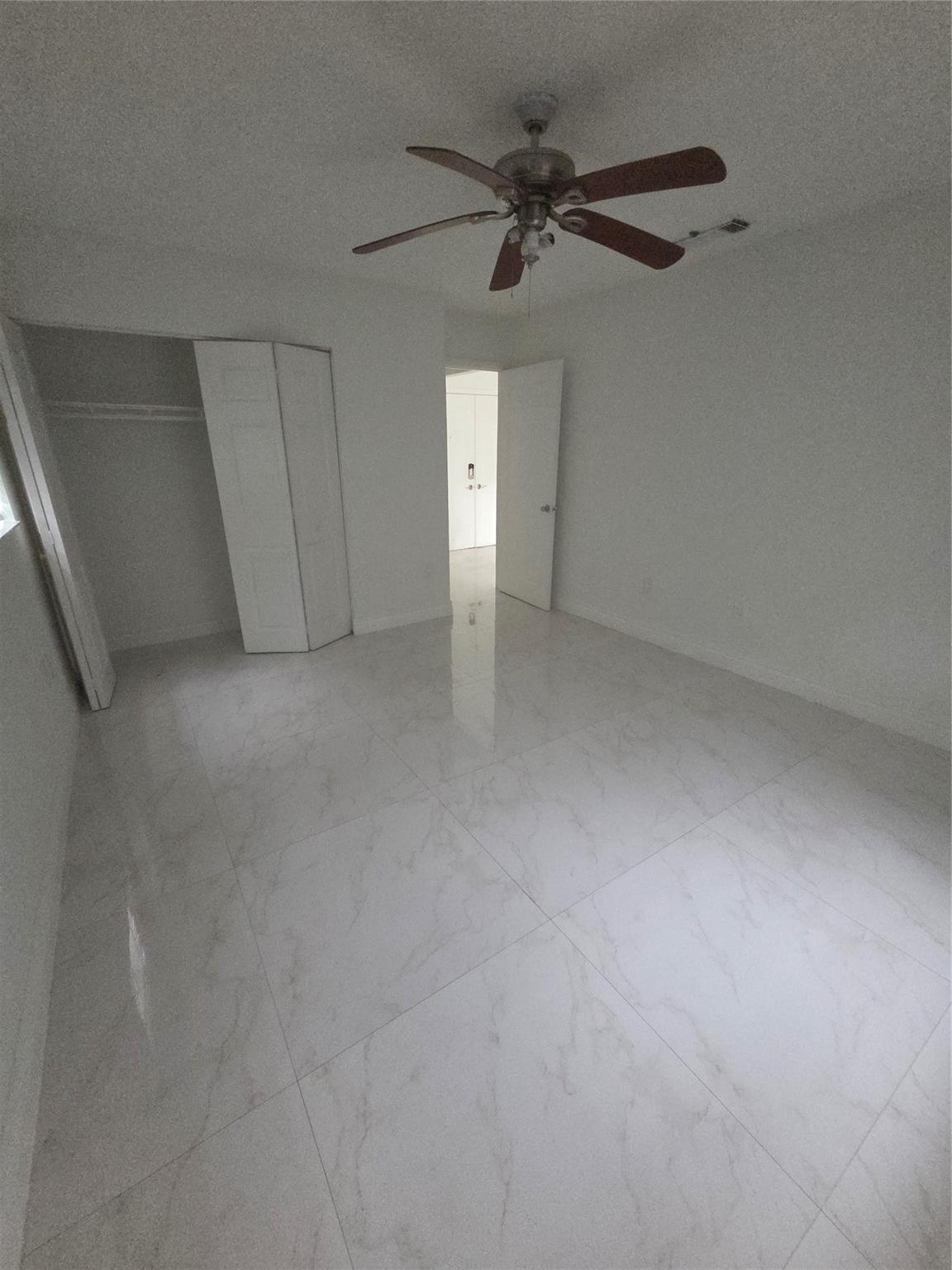 Country Creek Master 145- - Residential Lease