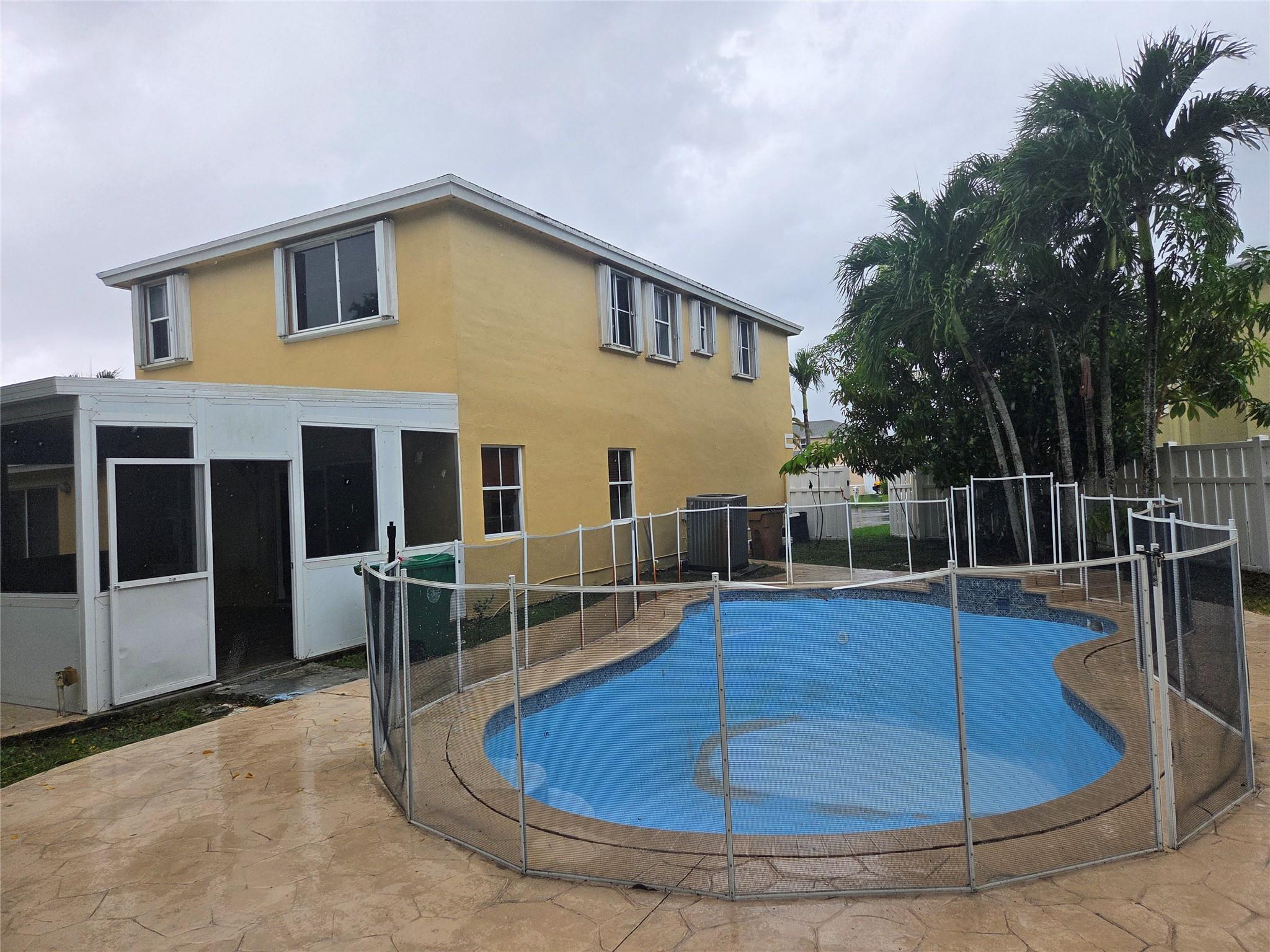 Country Creek Master 145- - Residential Lease