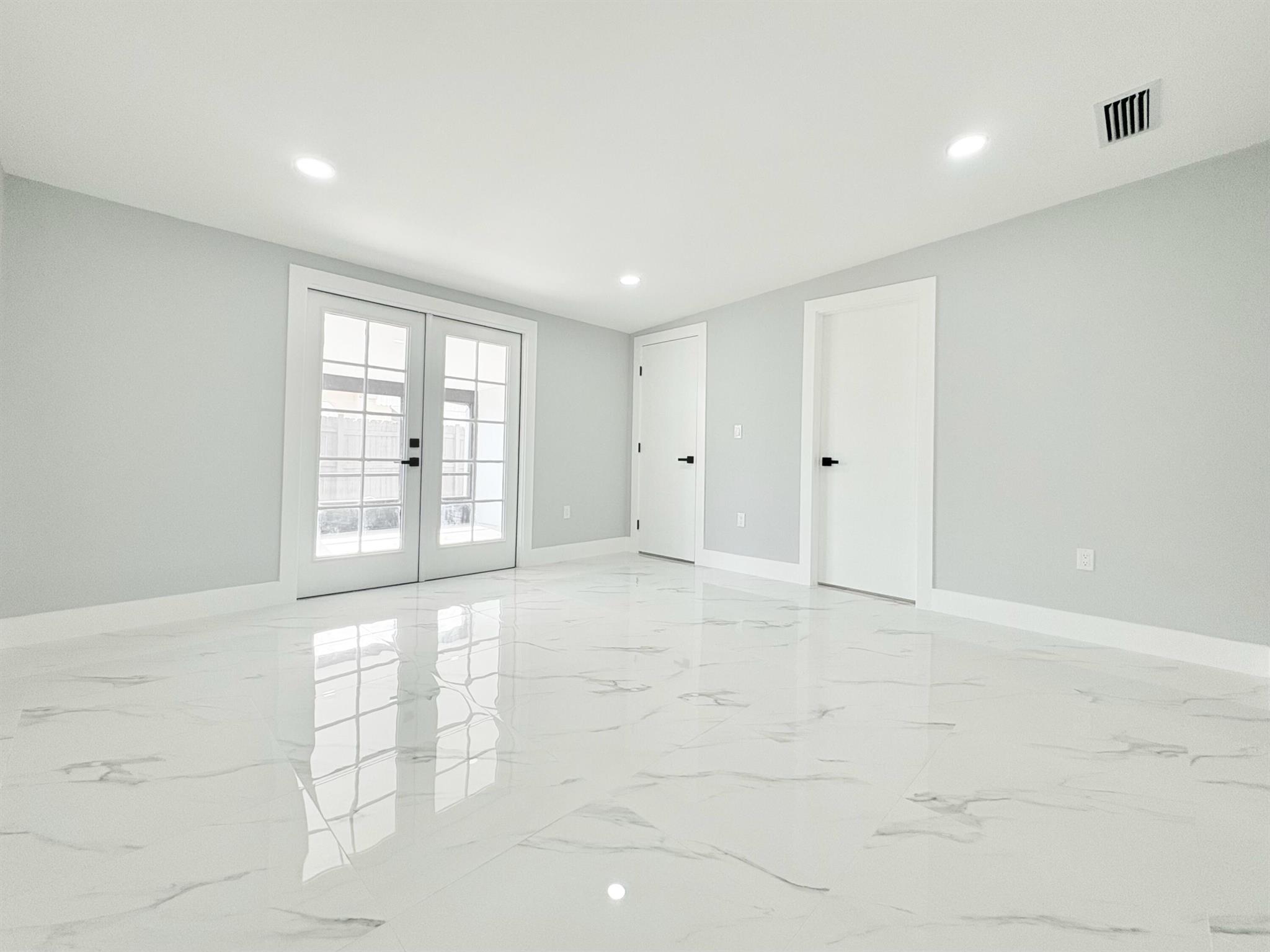 PALM SPRINGS VILLAGE PL 1 - Residential