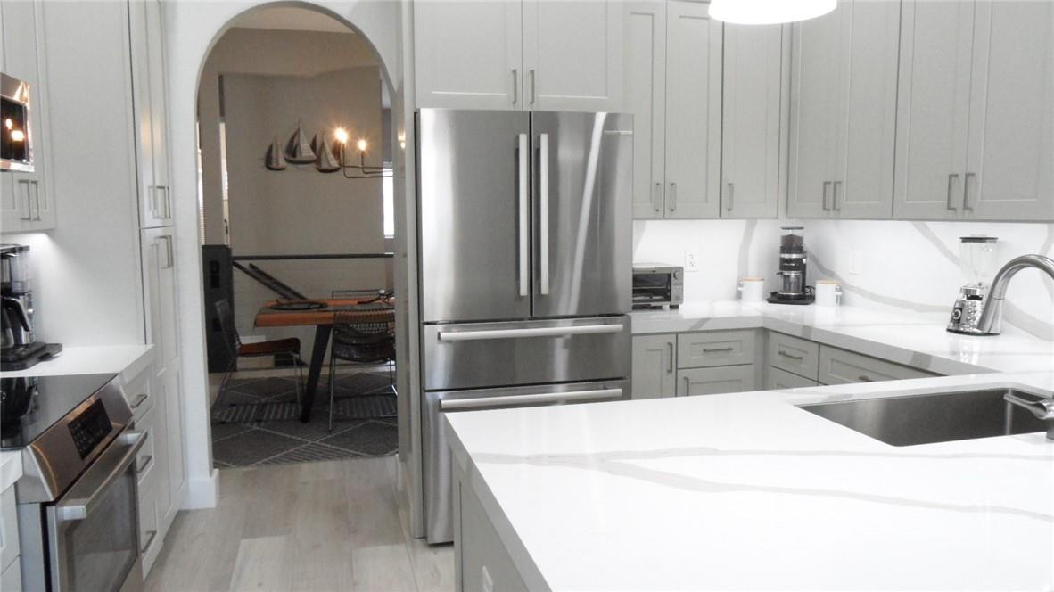 KINGS POINT/EXETER - Residential