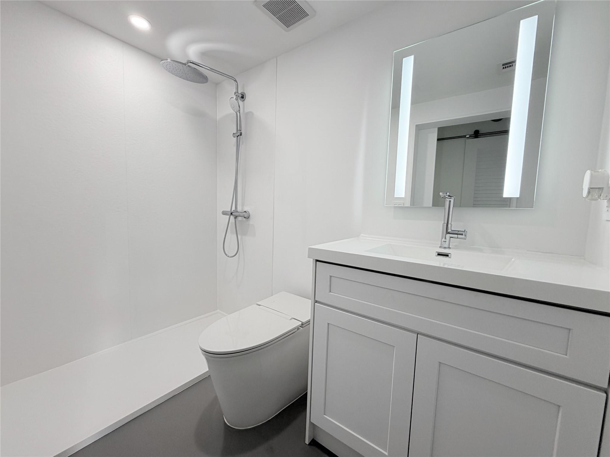 MARVILLA CONDO - Residential