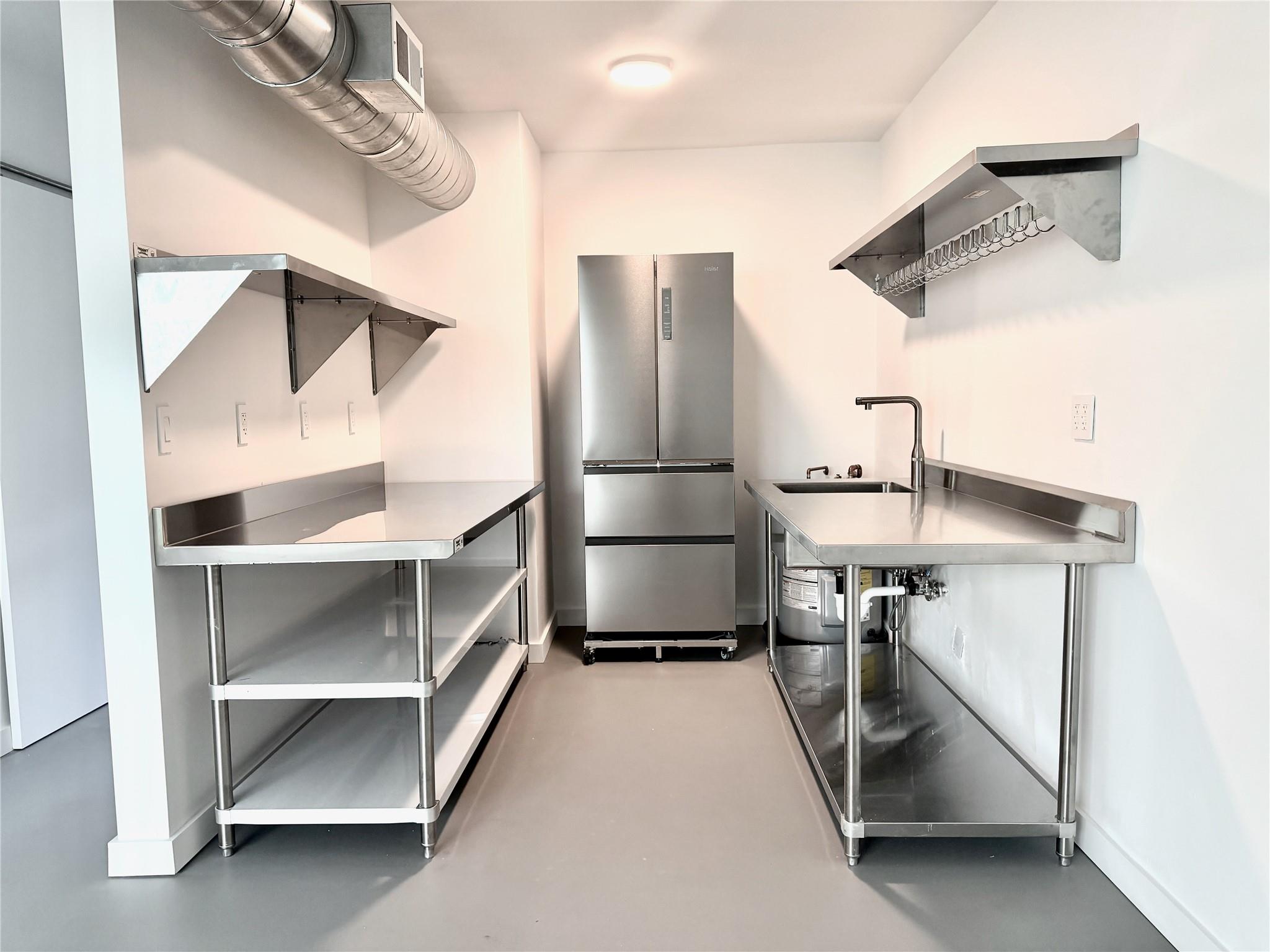 View photos, virtual tours, details... 2124 NE 5th Avenue 105