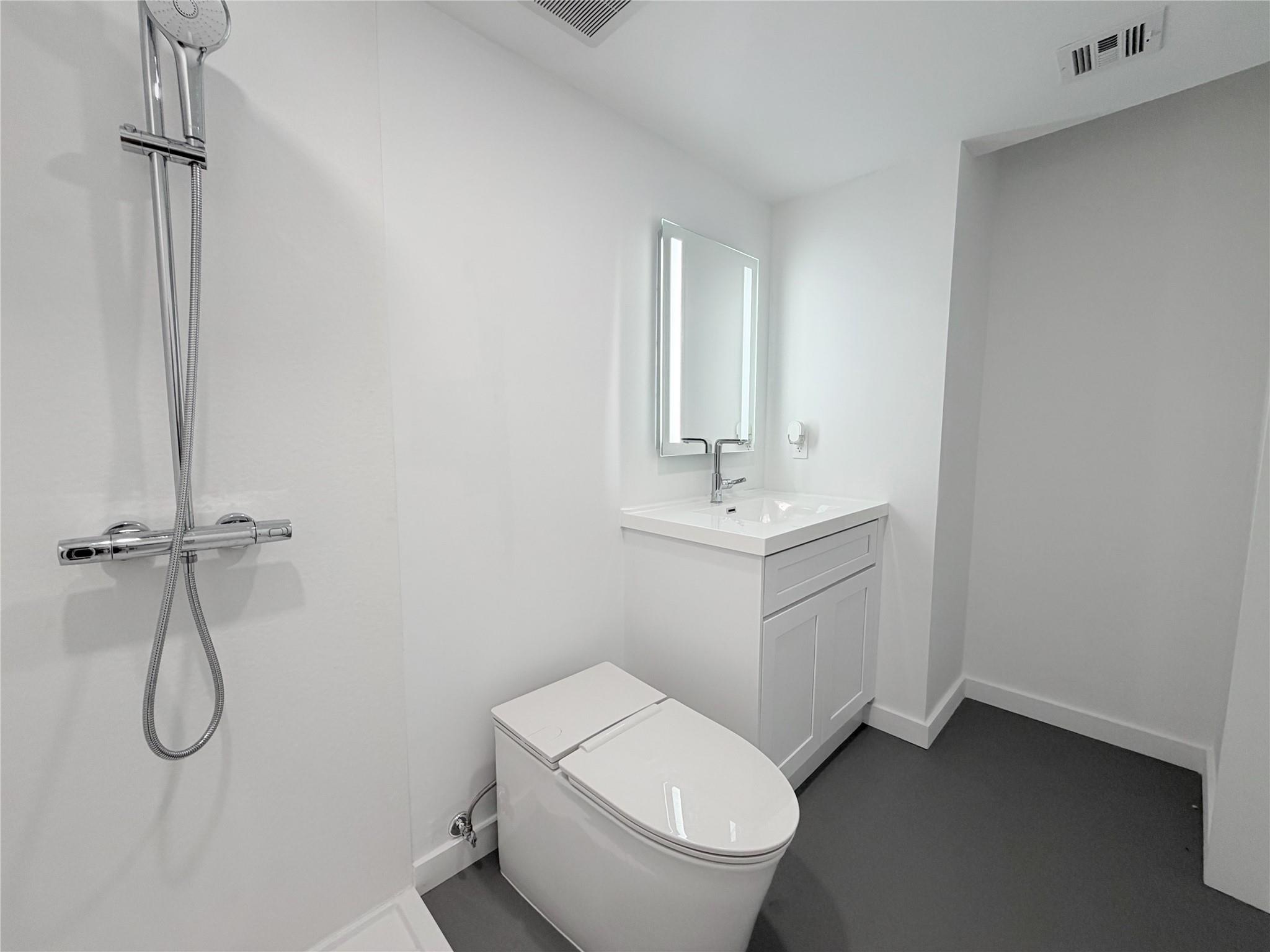 MARVILLA CONDO - Residential