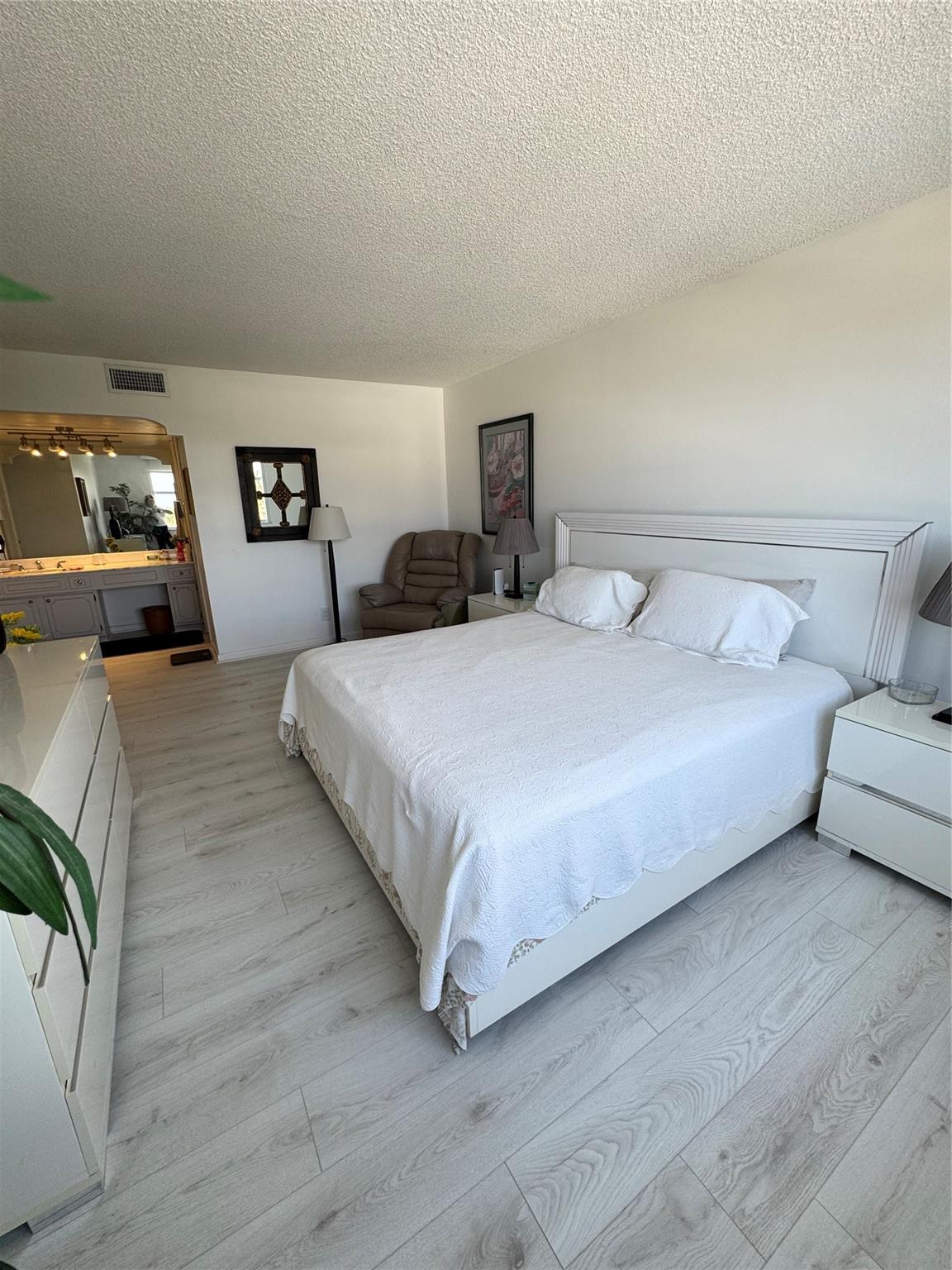 Sea Ranch Lakes North Con - Residential Lease