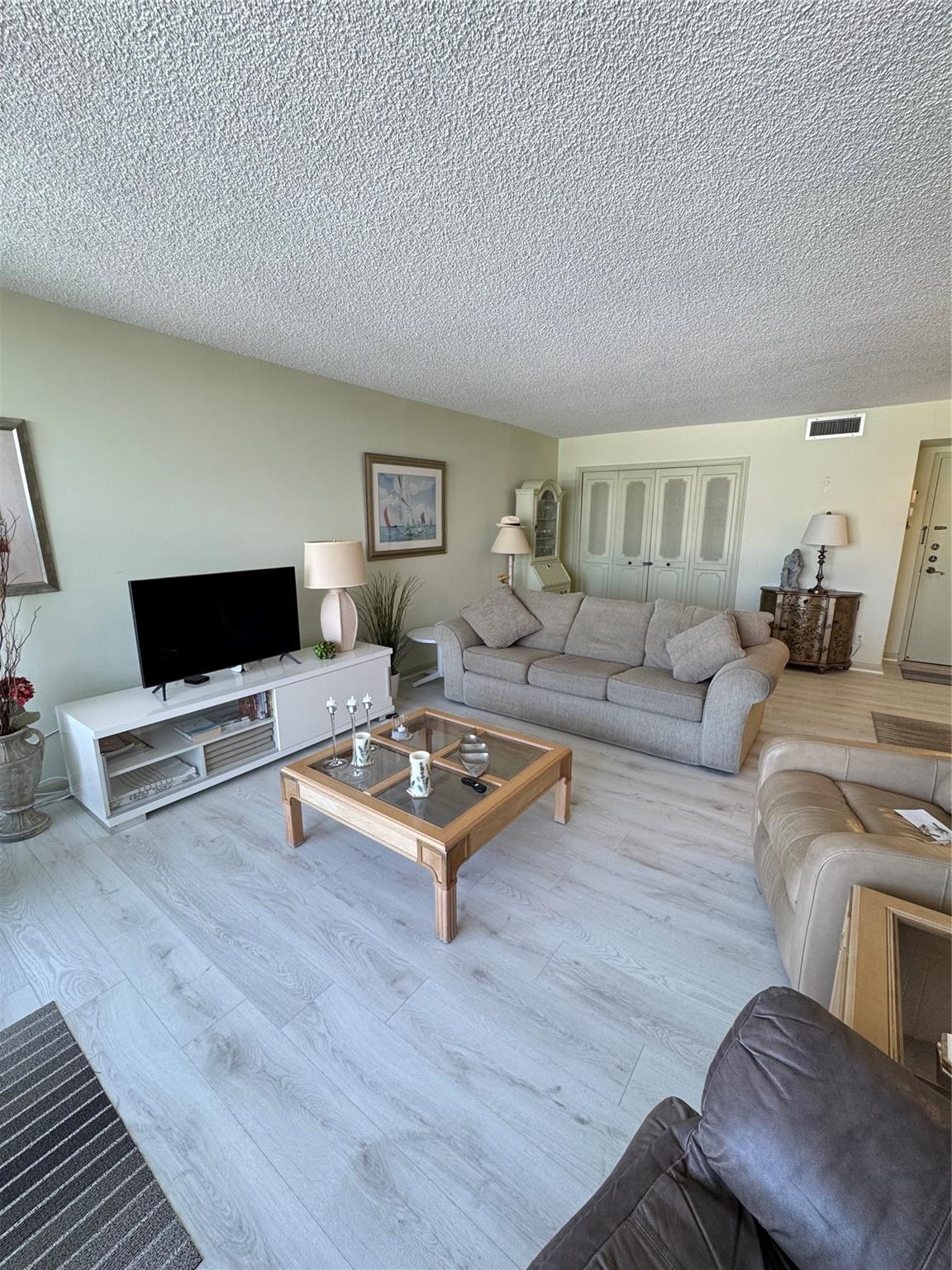 Sea Ranch Lakes North Con - Residential Lease