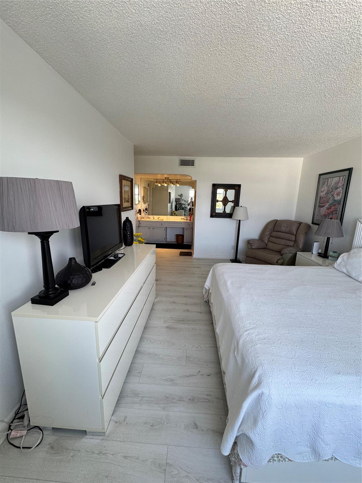 Sea Ranch Lakes North Con - Residential Lease