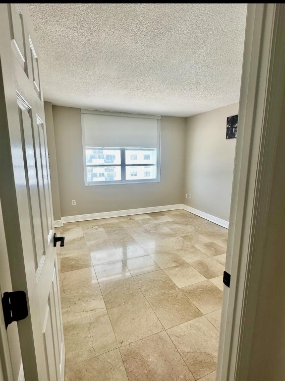 COMMODORE PLAZA CONDO - Residential