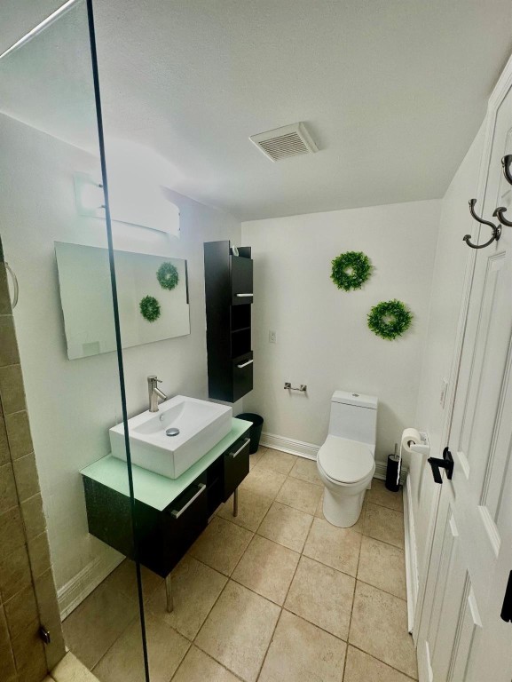 COMMODORE PLAZA CONDO - Residential