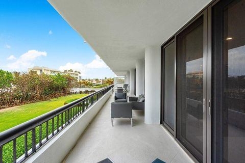 Condominium in Palm Beach FL 2660 Ocean Boulevard 24.jpg