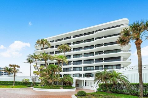 Condominium in Palm Beach FL 2660 Ocean Boulevard 35.jpg