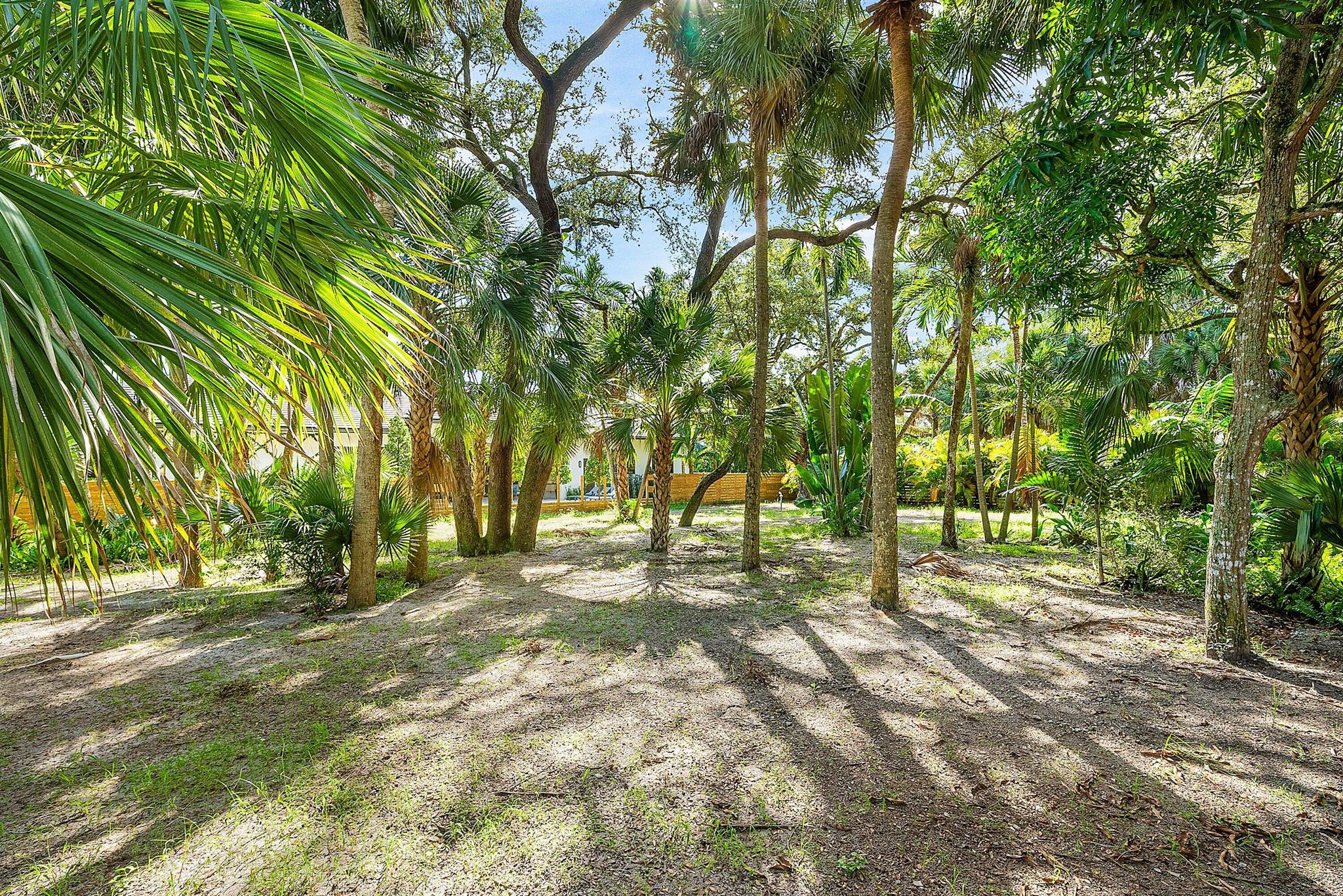 PALM BEACH FARMS CO PL - Land