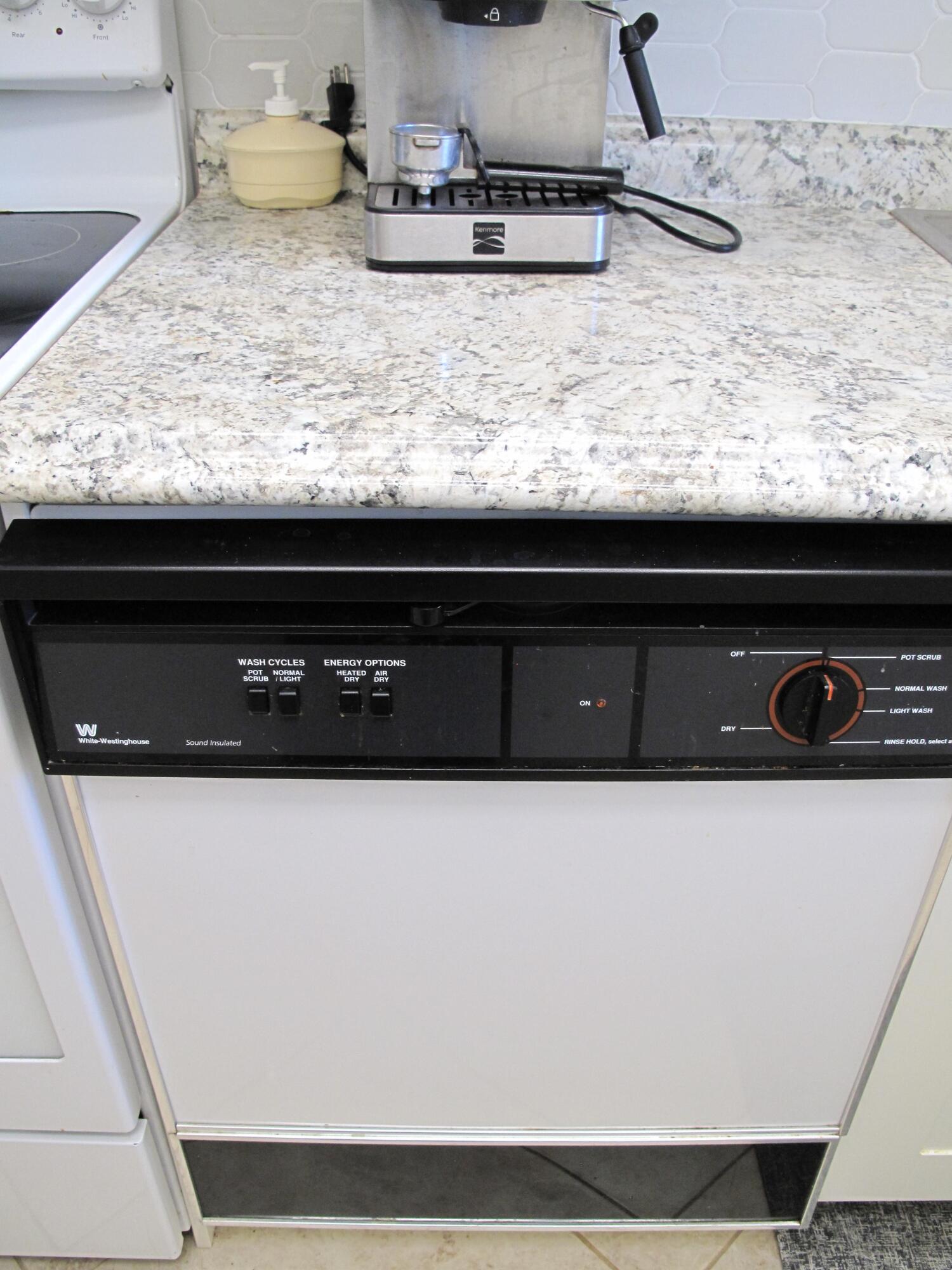 892 N High Point Boulevard N D