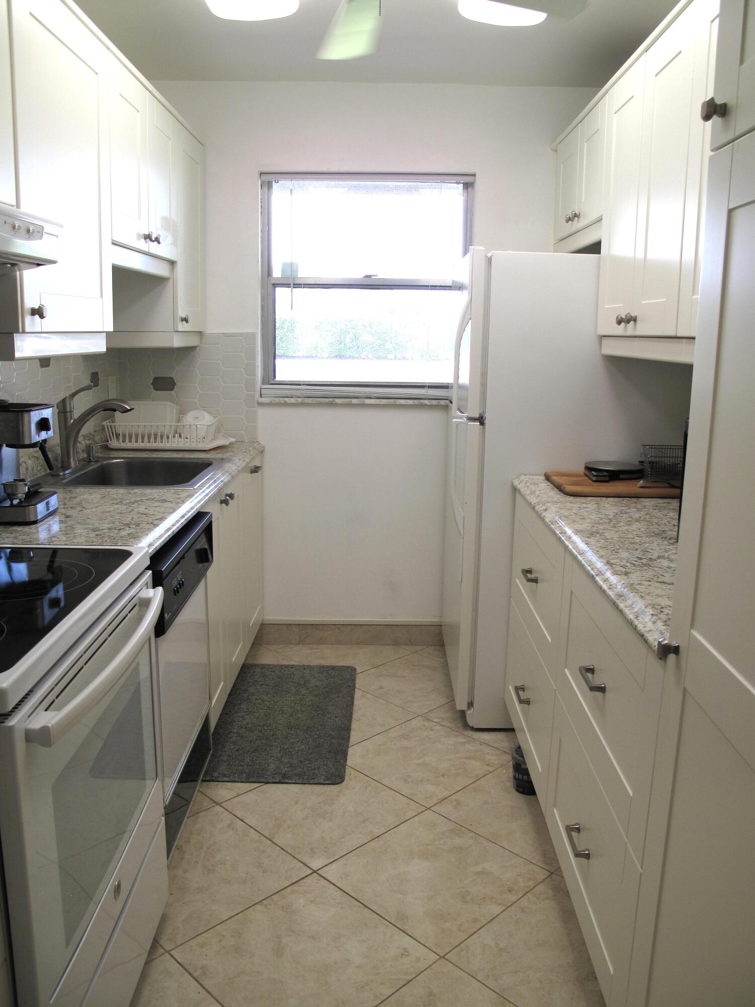 HIGH POINT OF DELRAY SEC 4 - Residential