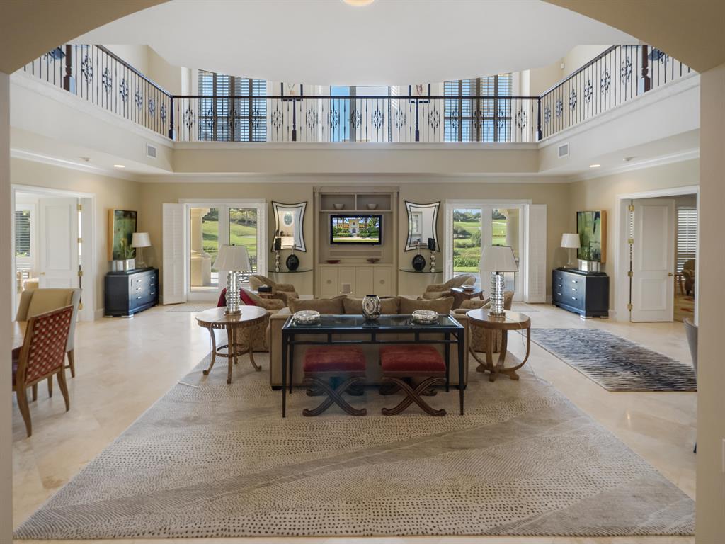 OLD PALM GOLF CLUB - Residential