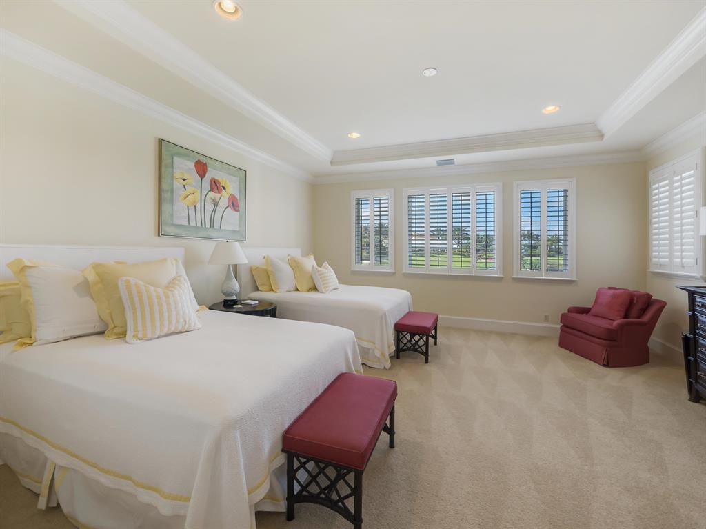 OLD PALM GOLF CLUB - Residential