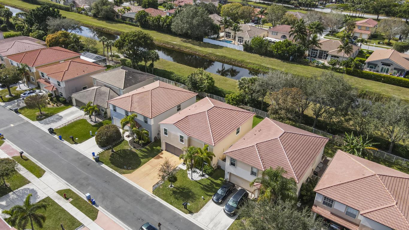 6627 Rainwood Cove Lane
