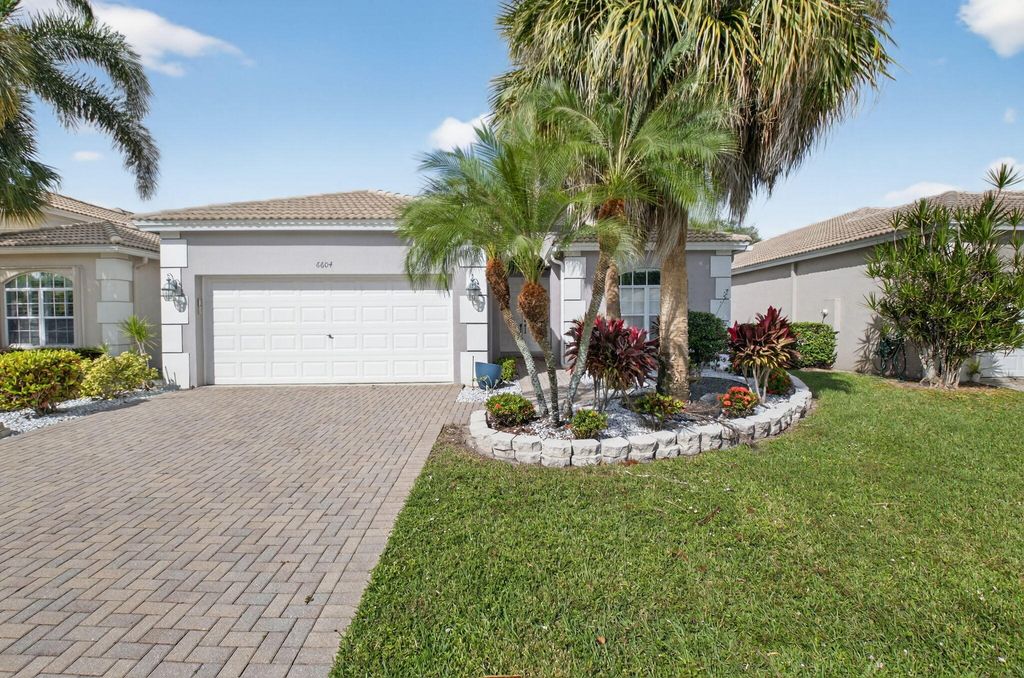 Photo of 6604 Southport Drive, Boynton Beach, FL 33472 (MLS # R11141009)