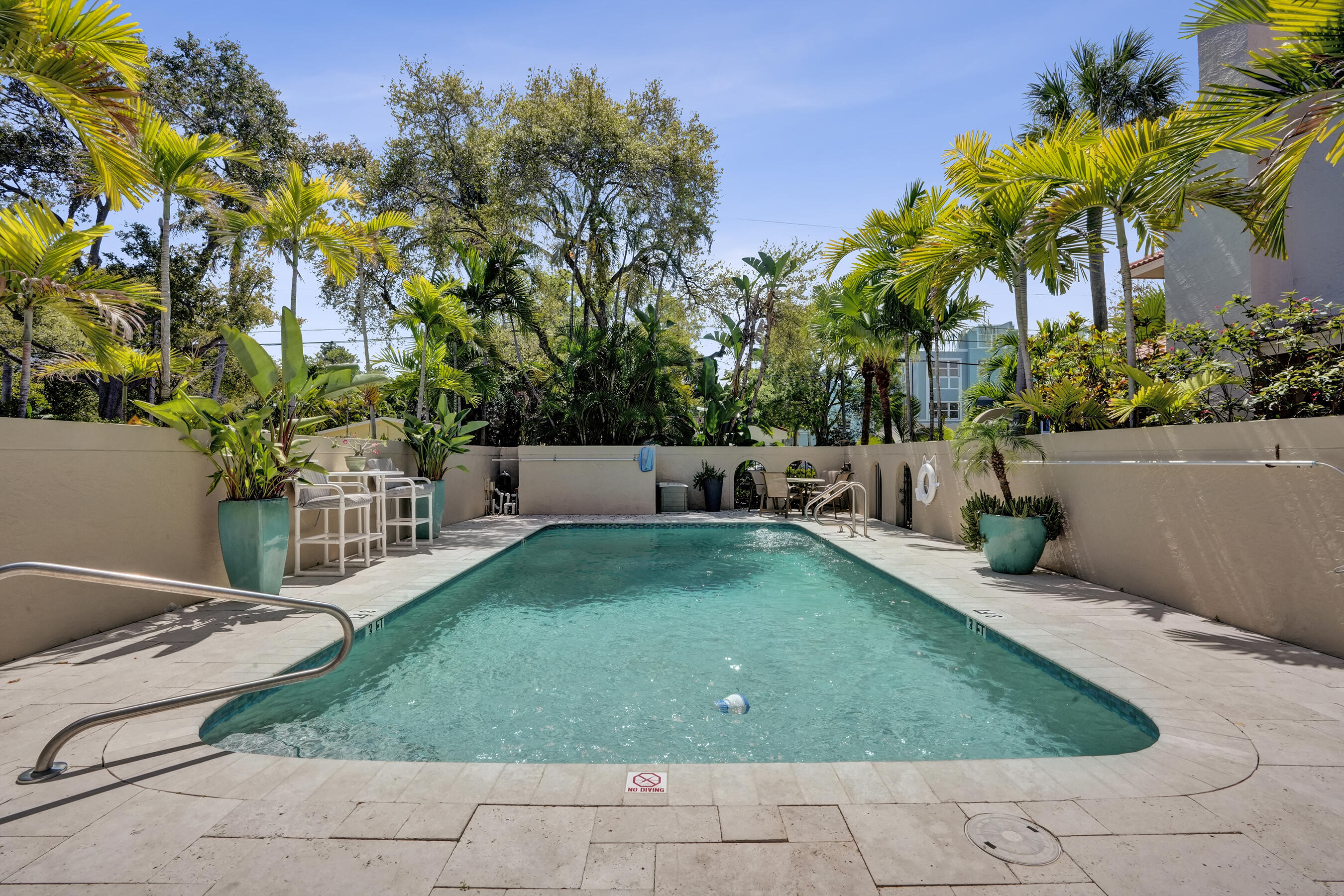 CAPISTRANO TOWNHOMES CONDO - Residential