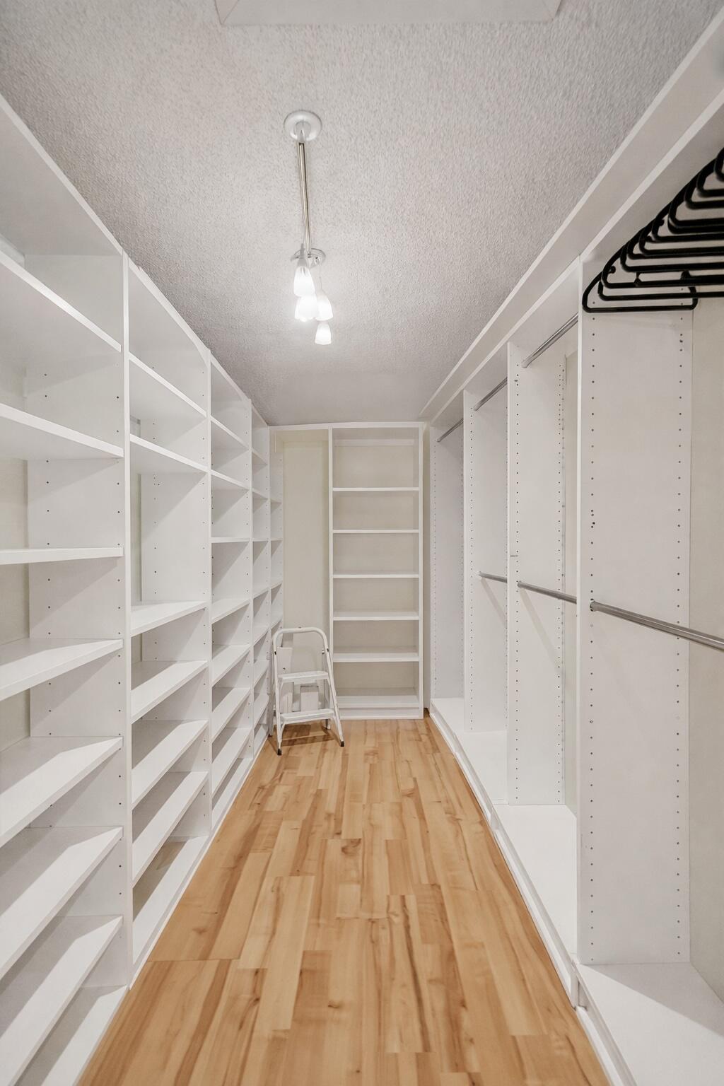 CAPISTRANO TOWNHOMES CONDO - Residential