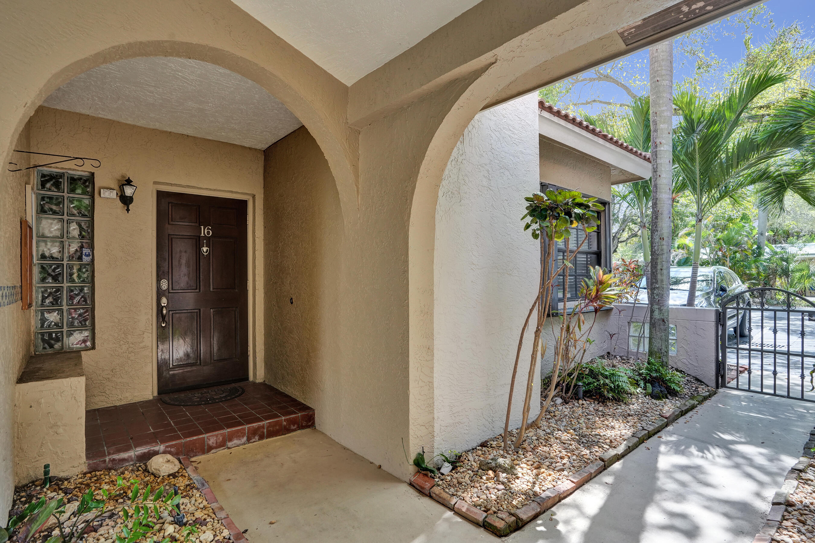CAPISTRANO TOWNHOMES CONDO - Residential