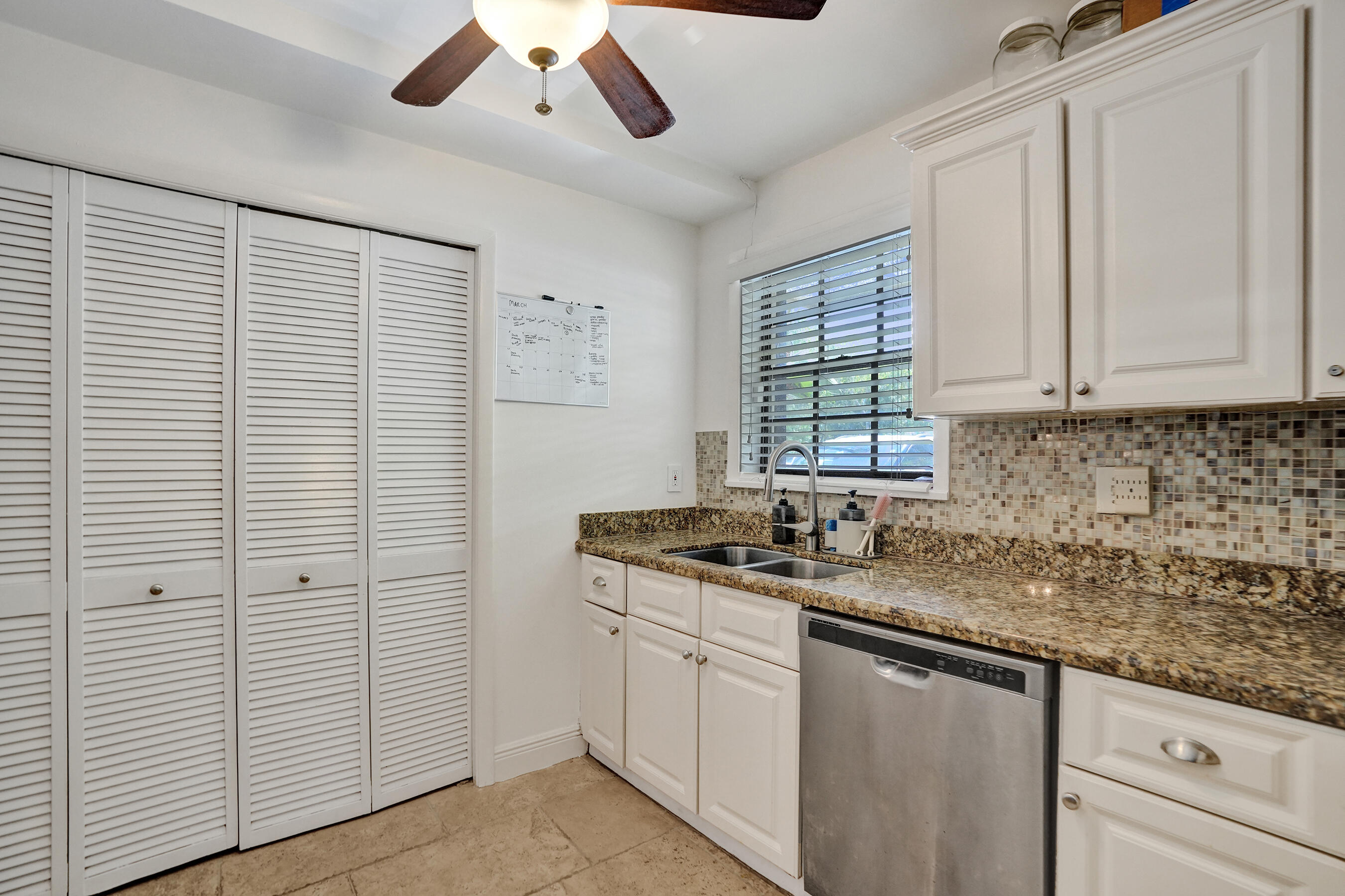 CAPISTRANO TOWNHOMES CONDO - Residential