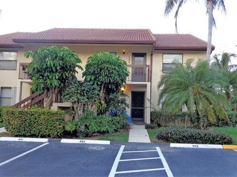 A home in Lake Worth