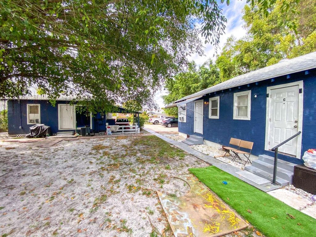 Photo of 3804 Miller Avenue, West Palm Beach, FL 33405 (MLS # B26011083)