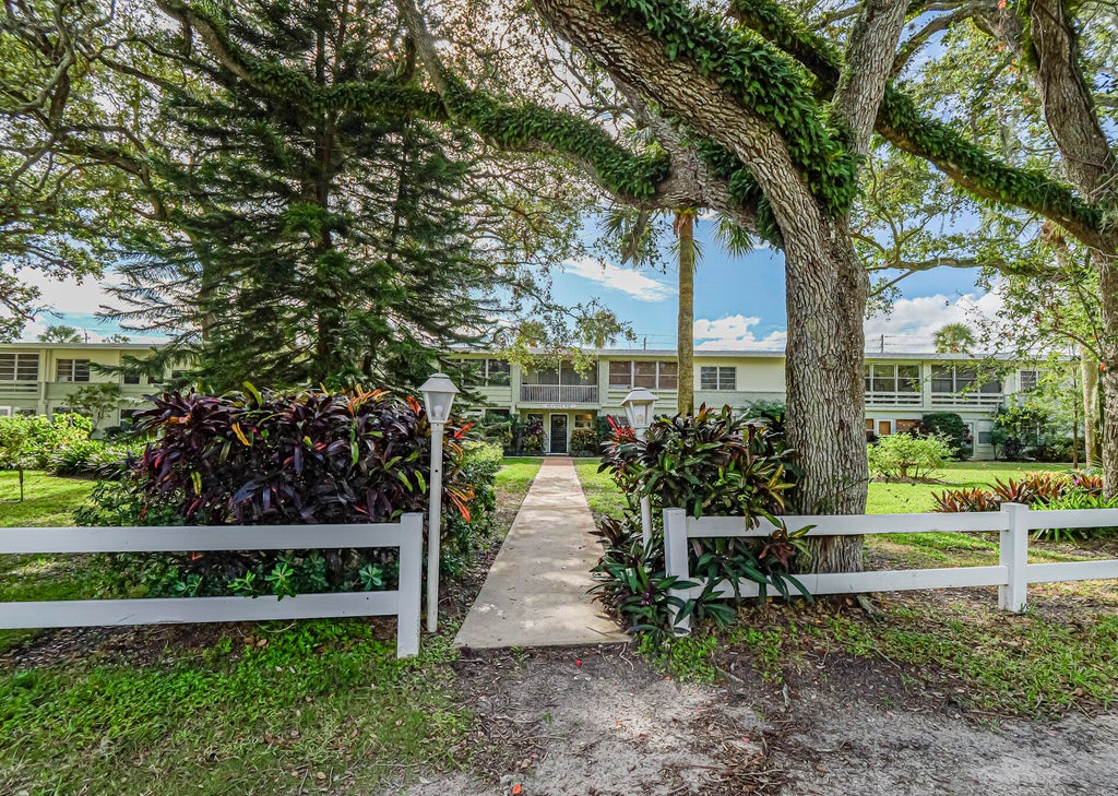 Photo of 677 ROYAL PALM Boulevard #12, Vero Beach, FL 32960 (MLS # B26051691)
