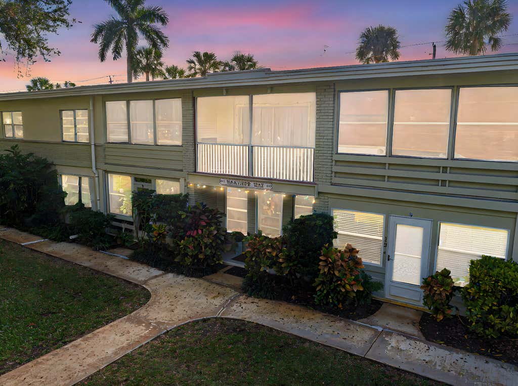 Photo of 677 ROYAL PALM Boulevard #12, Vero Beach, FL 32960 (MLS # B26051691)