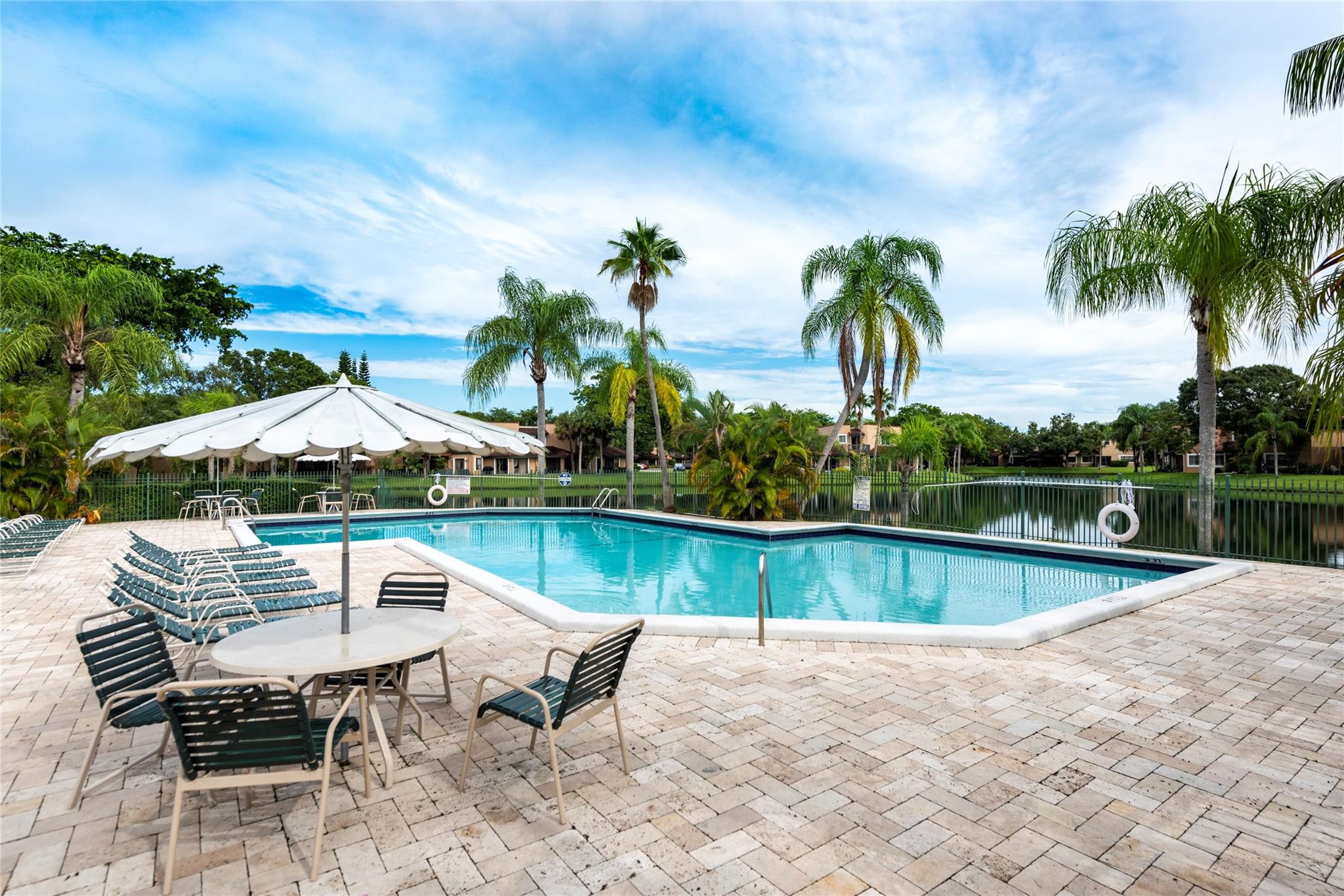 Lakeview Courts at Jacara - Residential