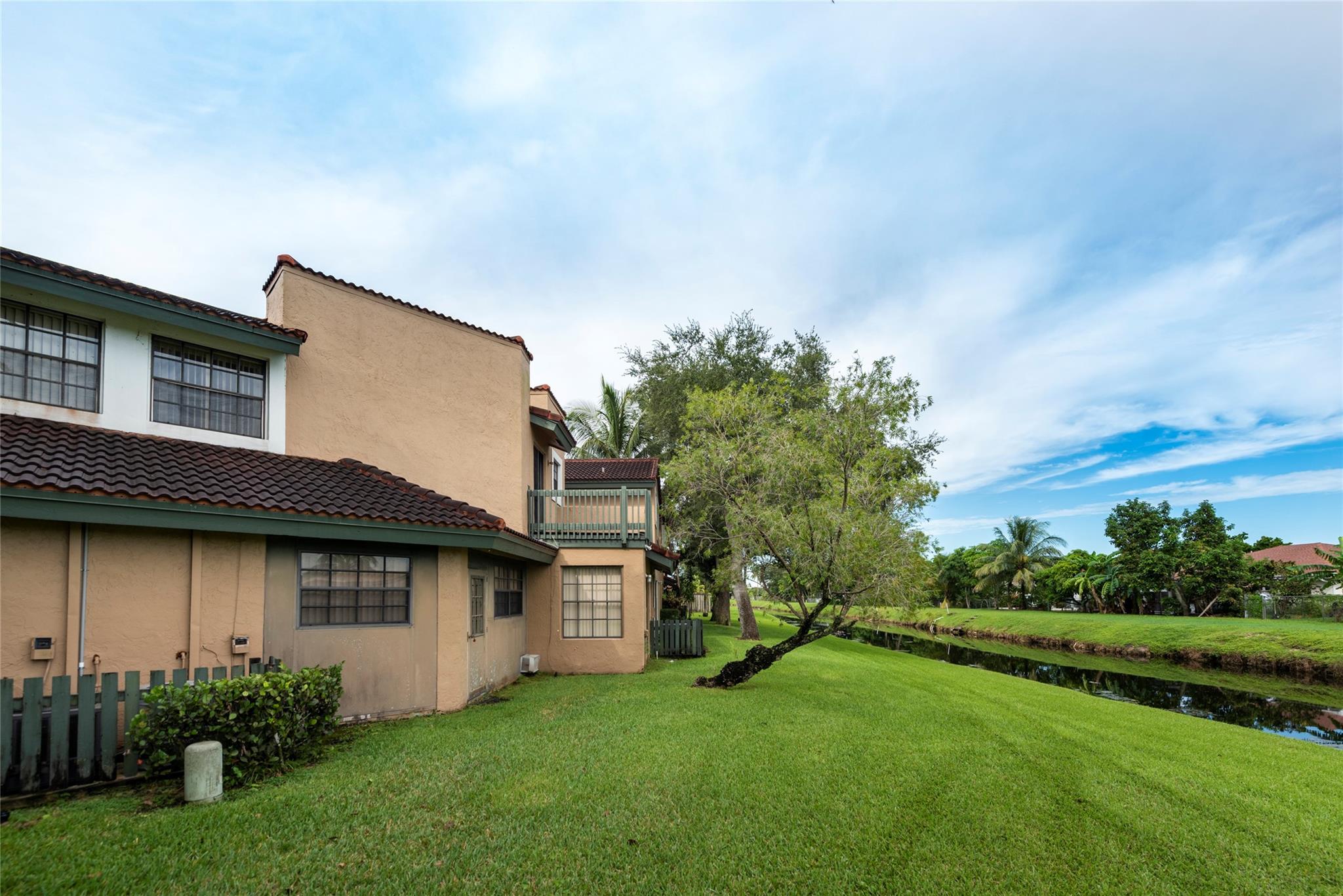 Lakeview Courts at Jacara - Residential