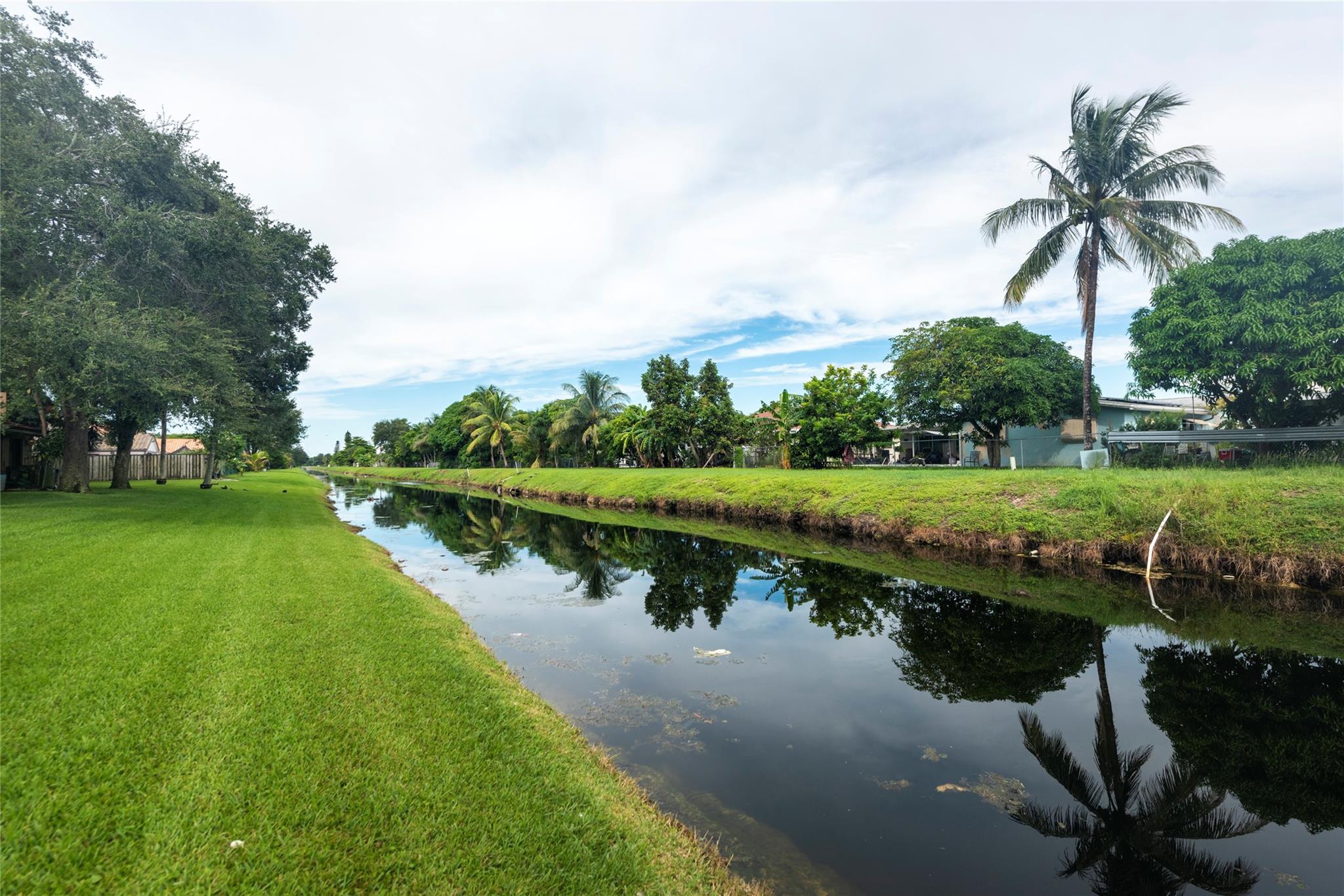Lakeview Courts at Jacara - Residential