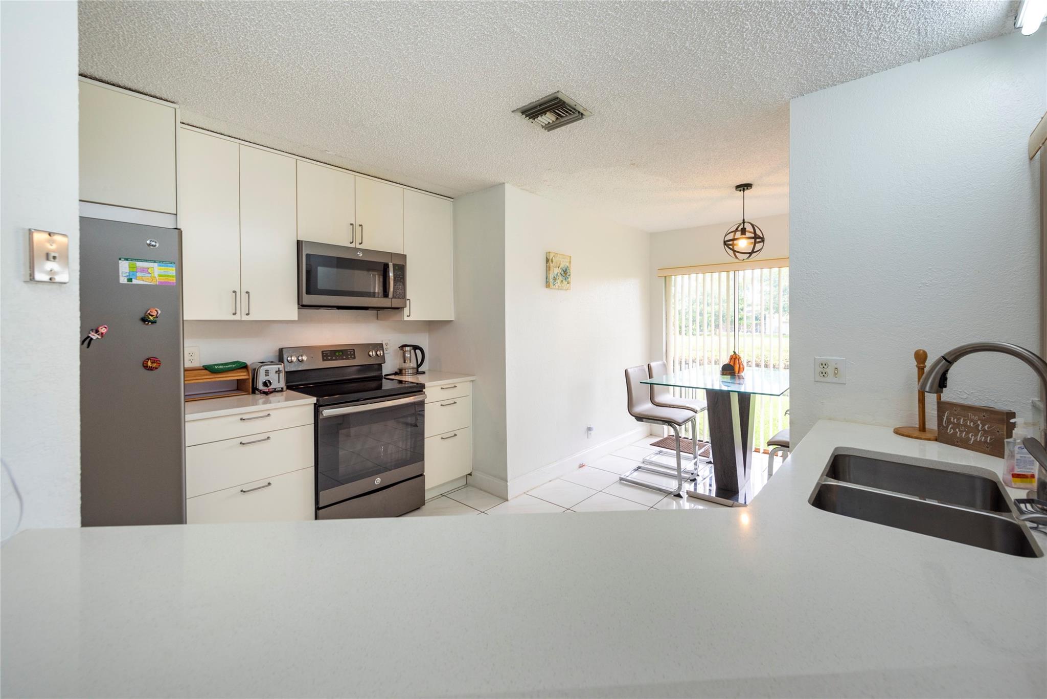 Lakeview Courts at Jacara - Residential