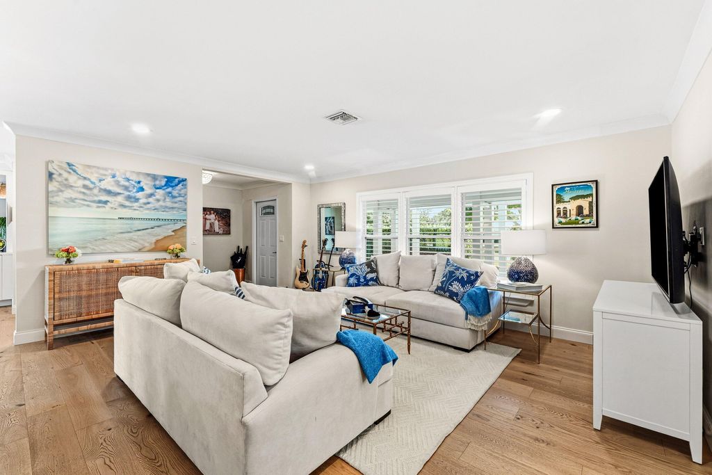 Photo of 541 Lighthouse Drive, North Palm Beach, FL 33408 (MLS # R11164138)