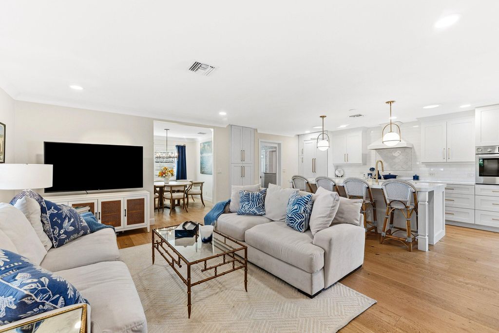 Photo of 541 Lighthouse Drive, North Palm Beach, FL 33408 (MLS # R11164138)