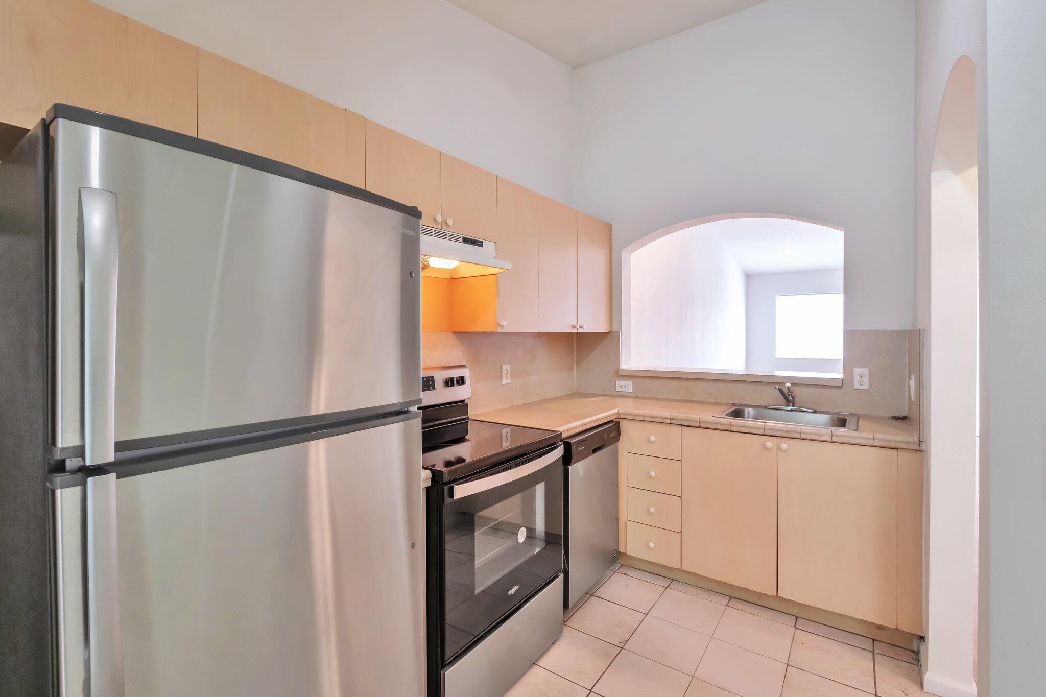 COVE AT BRIAR BAY CONDO - Residential Lease