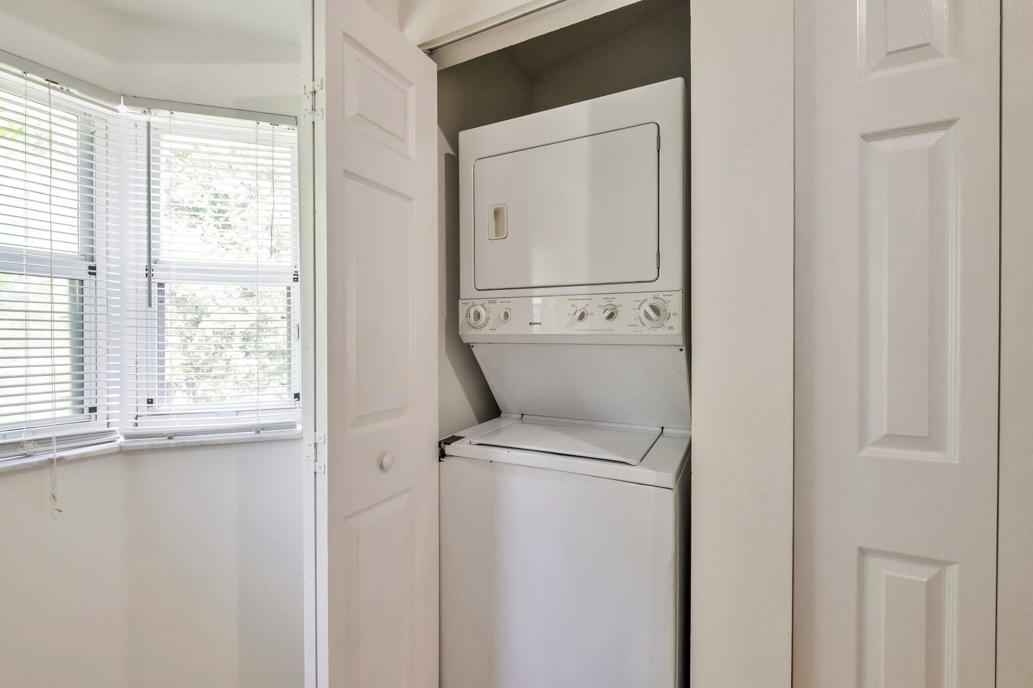 COVE AT BRIAR BAY CONDO - Residential Lease