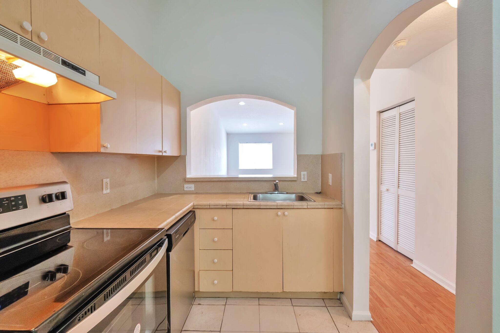 COVE AT BRIAR BAY CONDO - Residential Lease
