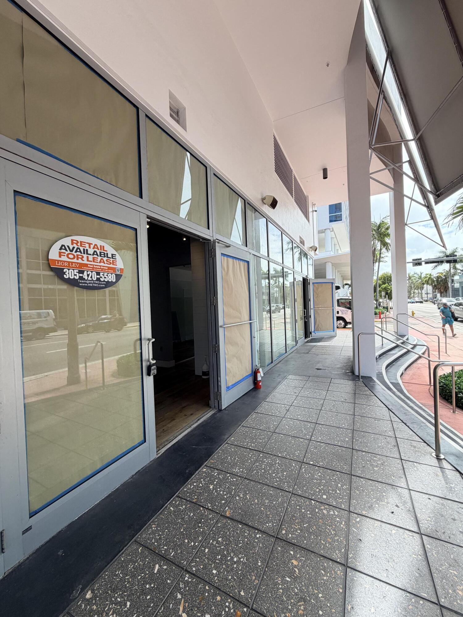 6801 Collins Avenue 1215