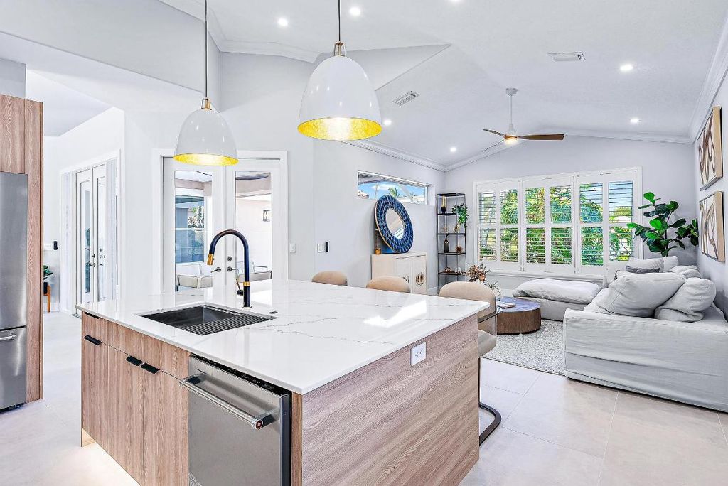 Photo of 525 Eagleton Cove Trace, Palm Beach Gardens, FL 33418 (MLS # R10985137)