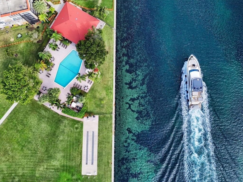 PALM AIRE AT CORAL KEYS - Residential