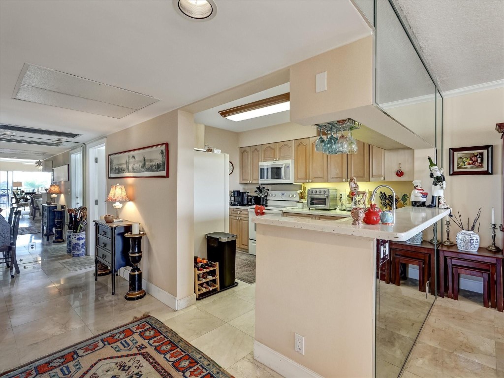 PALM AIRE AT CORAL KEYS - Residential